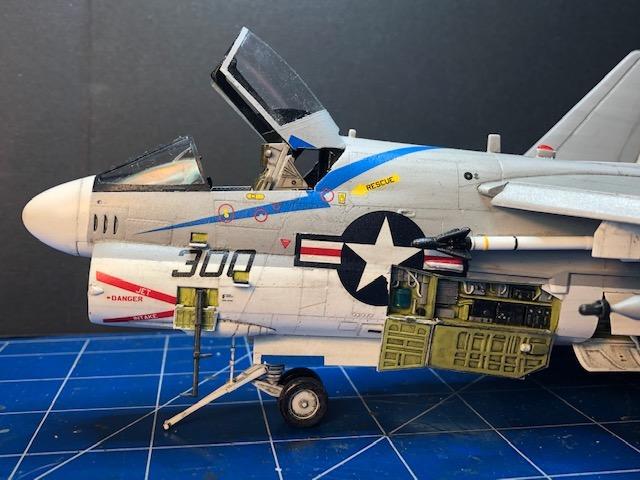 Hasegawa HAPT47 Model A-7D/E Corsair II Scale 1:48 customer photo 2