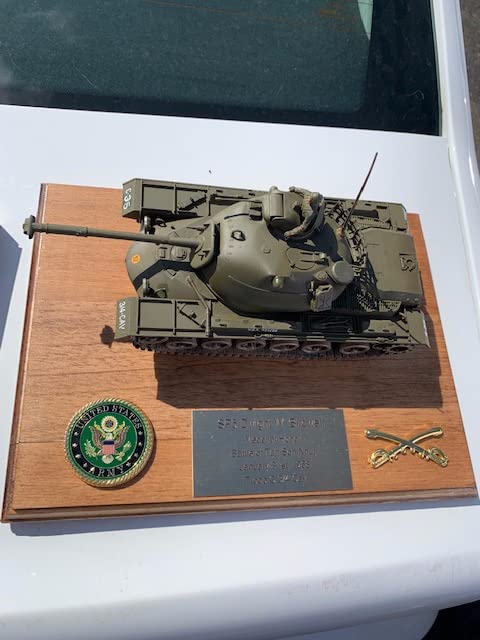 Revell 85-7853 M48A2 Patton Tank Model Kit 1:35 Scale 152-Piece Skill Level 4 Plastic Model Tank Building Kit customer photo 2