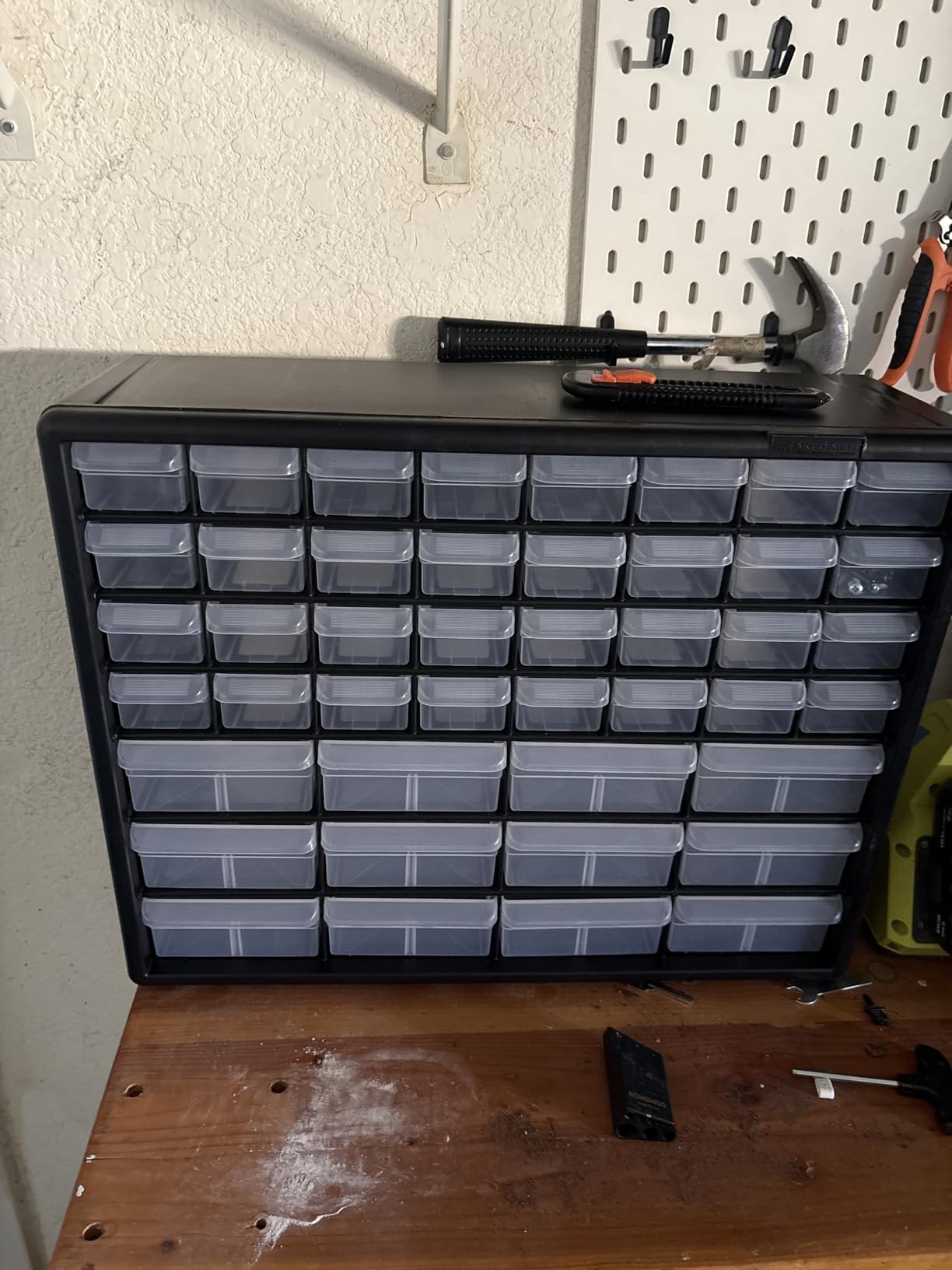 Akro-Mils 16-Drawer Plastic Drawer Storage Cabinet for Garage Organization, Beads, Makeup Organizer, Building Bricks Storage, Teacher Toolbox, 10-1/2