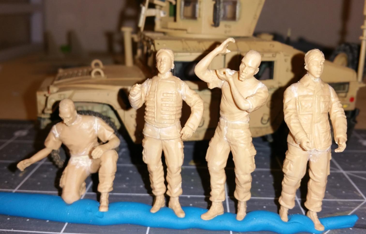 Trumpeter Modern US Soldiers Logistics Supply Team Figure Set, Scale 1/35, 5-Pack customer photo 1