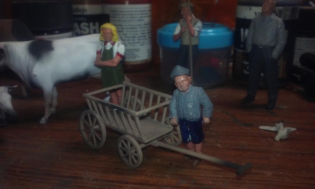 Master Box Models 1/35 Civilians, Western Region WWII Era - 4 Civilian Figures Set With Hand Telega customer photo 1