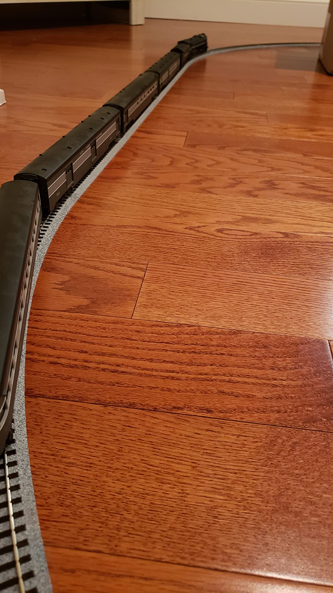 Kato USA Model Train Products HV1 UNITRACK R730mm Outer Oval Track customer photo 2