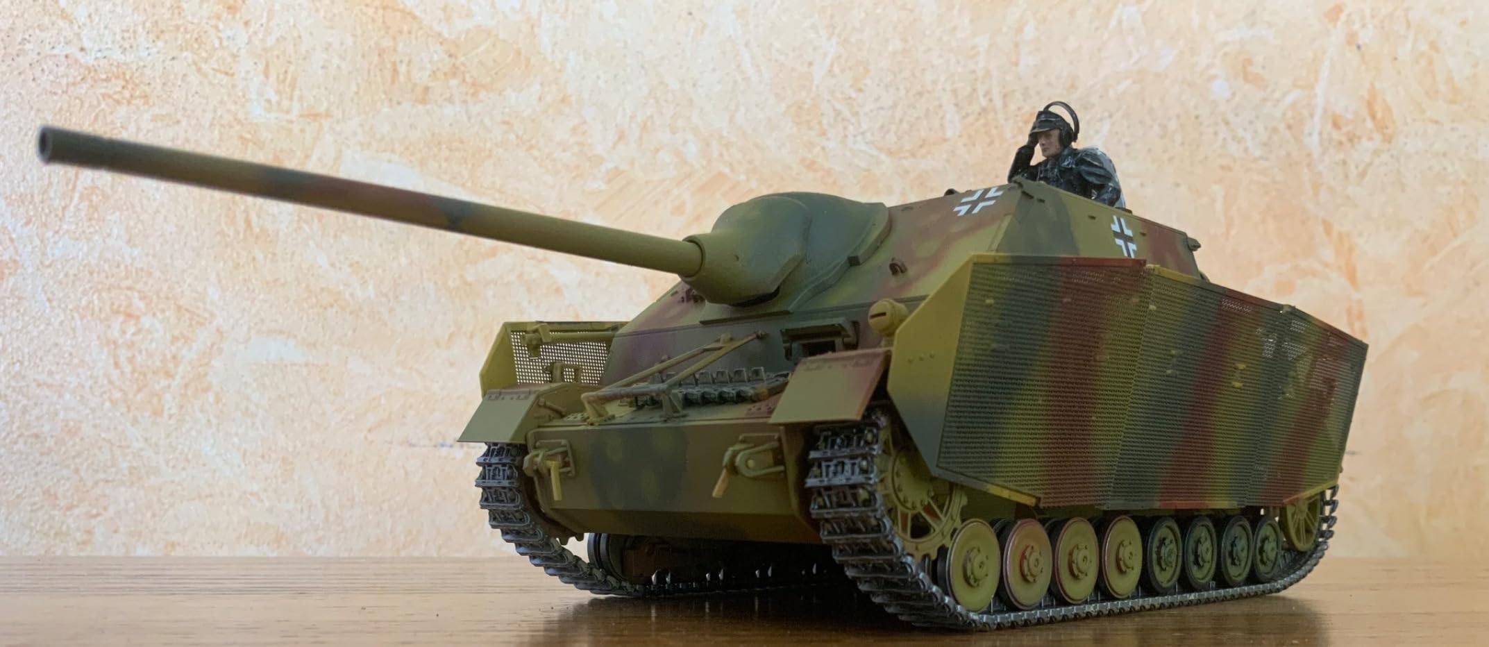 Tamiya German Panzer IV/70(A) Tank Plastic Model Kit, 1/35 Scale customer photo 2