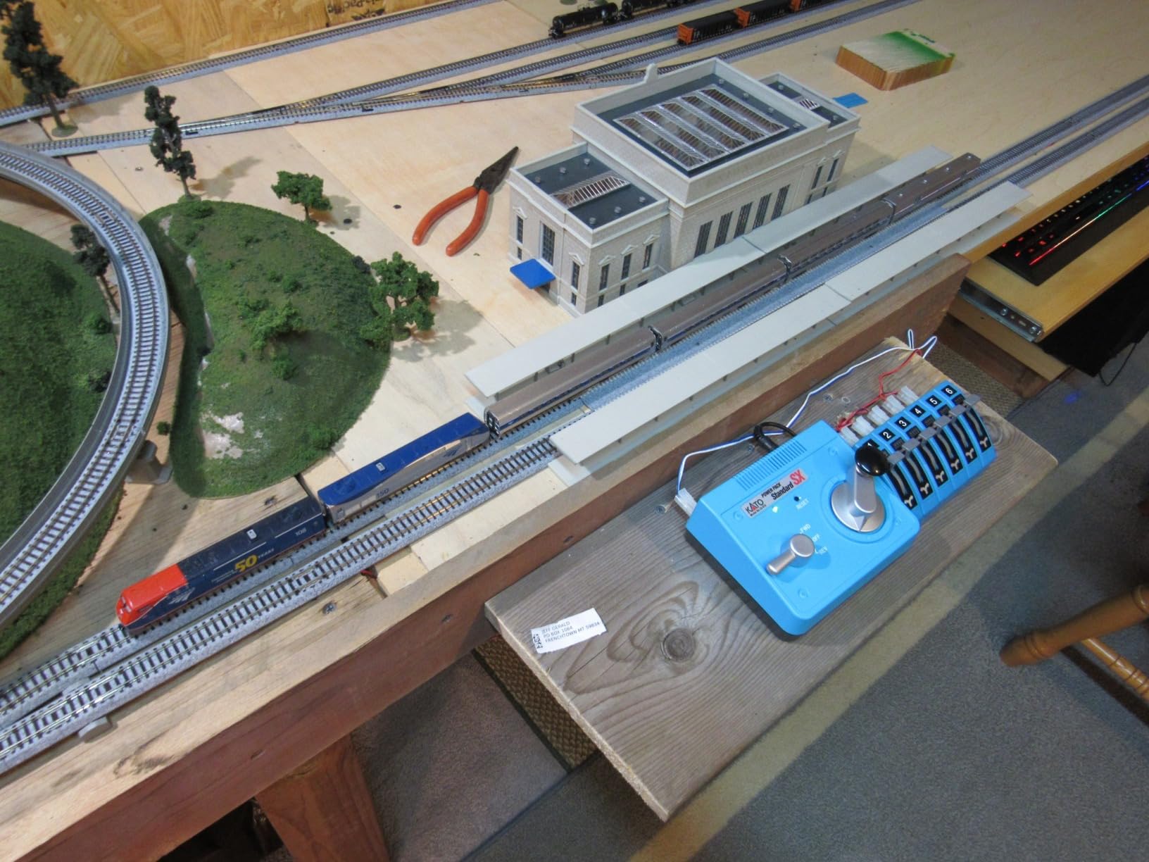 Kato USA Model Train Products P42, Amfleet and Viewliner Intercity Express Phase VI, 4-Unit Set customer photo 1