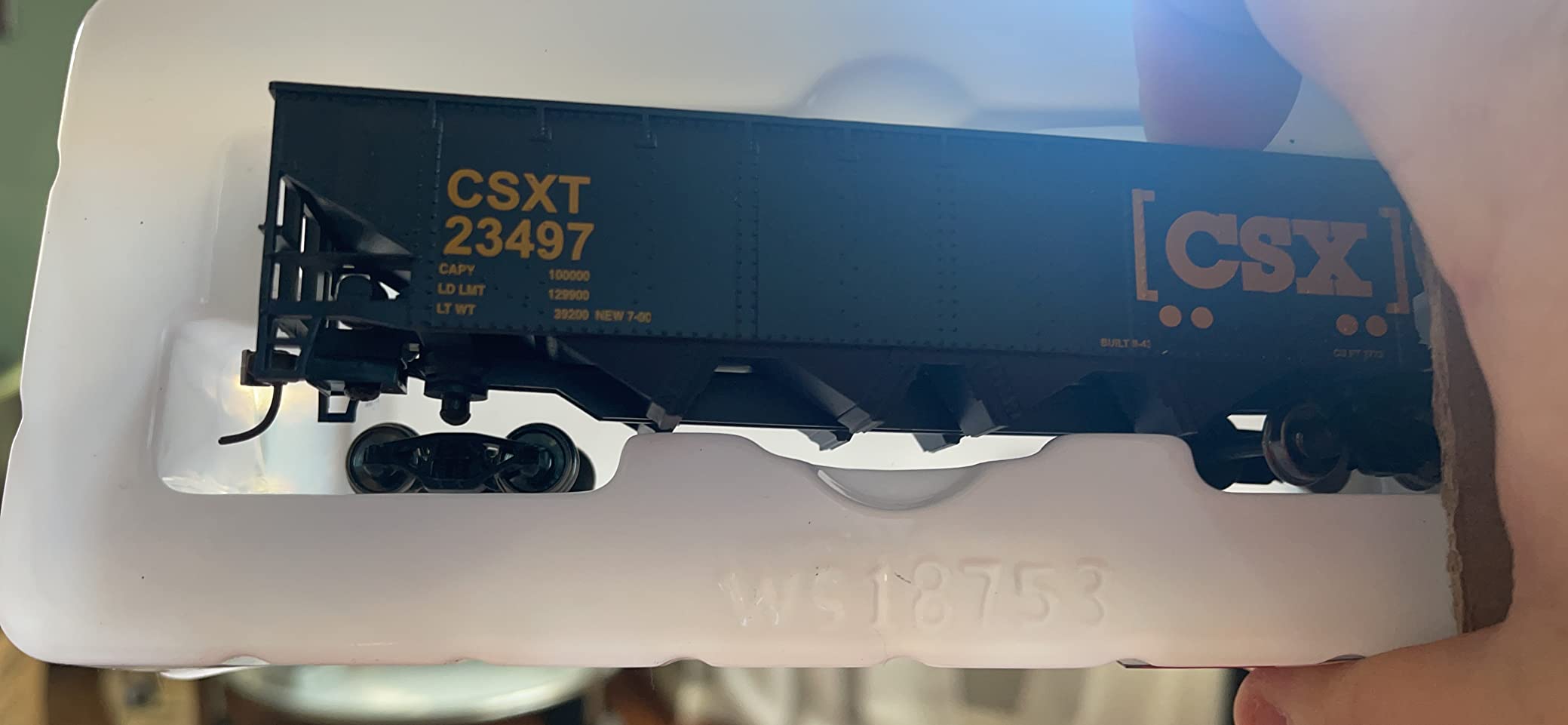 Walthers Trainline 40' Offset Quad Hopper with Metal Wheels Ready to Run N&W customer photo 5