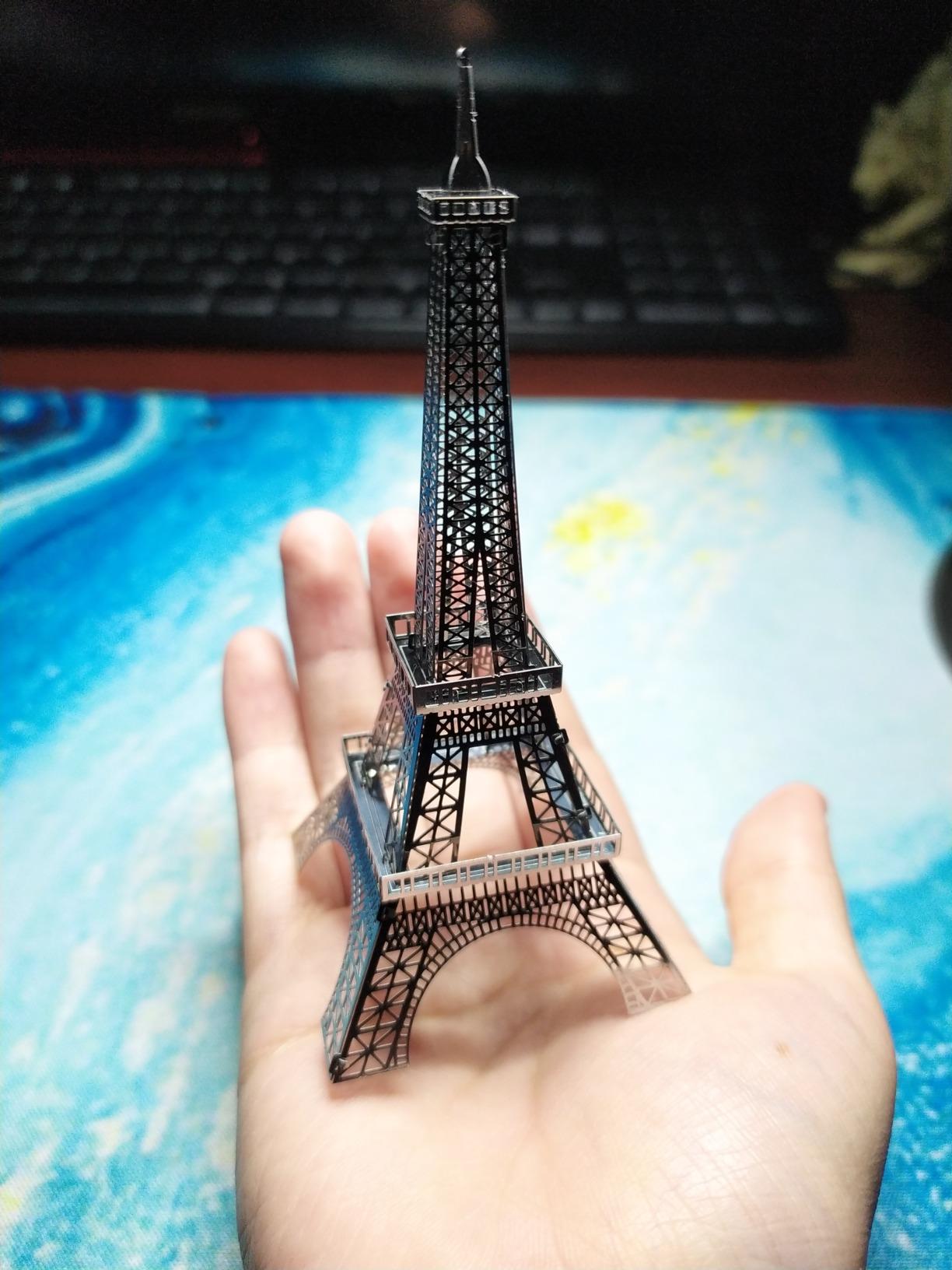 Metal Earth Eiffel Tower 3D Metal Model Kit Fascinations customer photo 1