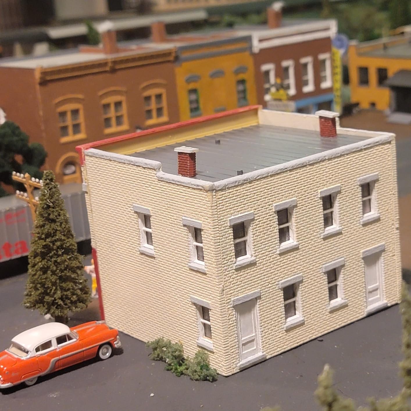 Walthers Cornerstone Vic's Barber Shop Kit customer photo 1