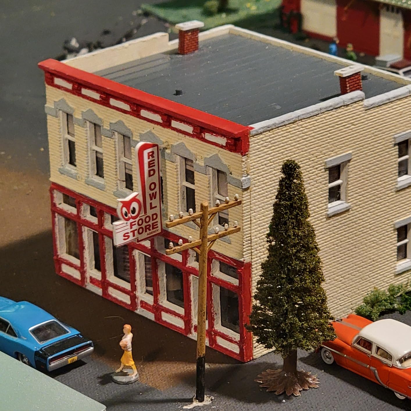 Walthers Cornerstone Vic's Barber Shop Kit customer photo 2