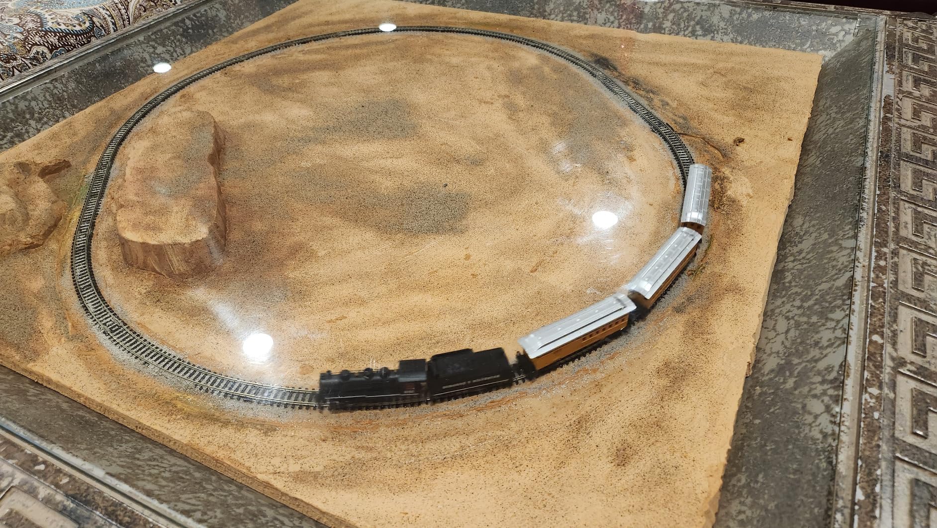 Bachmann Trains - Durango & Silverton Ready To Run Electric Train Set - N Scale customer photo 1