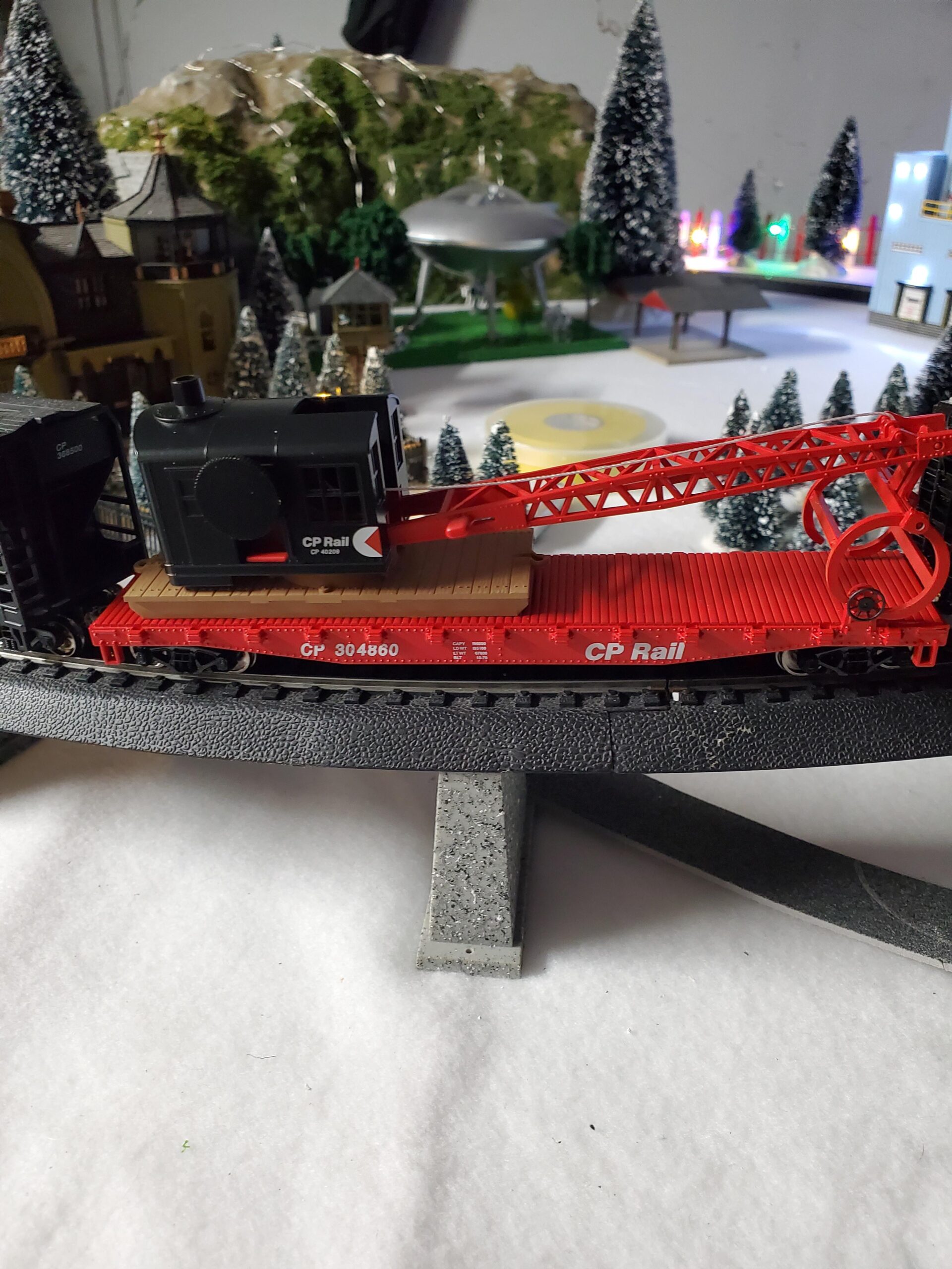 Walthers Trainline Flatcar with Logging Crane-Ready to Run-Alaska Railroad (Blue) 931-1780 HO Scale Model Railroad customer photo 1
