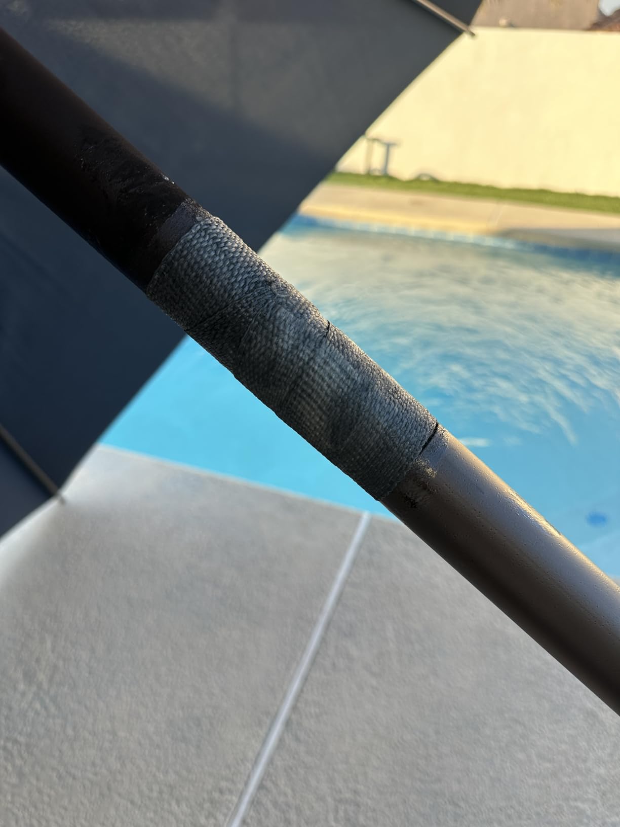 J-B Weld 8297 HighHeat 500 Degree Epoxy Putty Stick - 2 oz., Grey customer photo 2