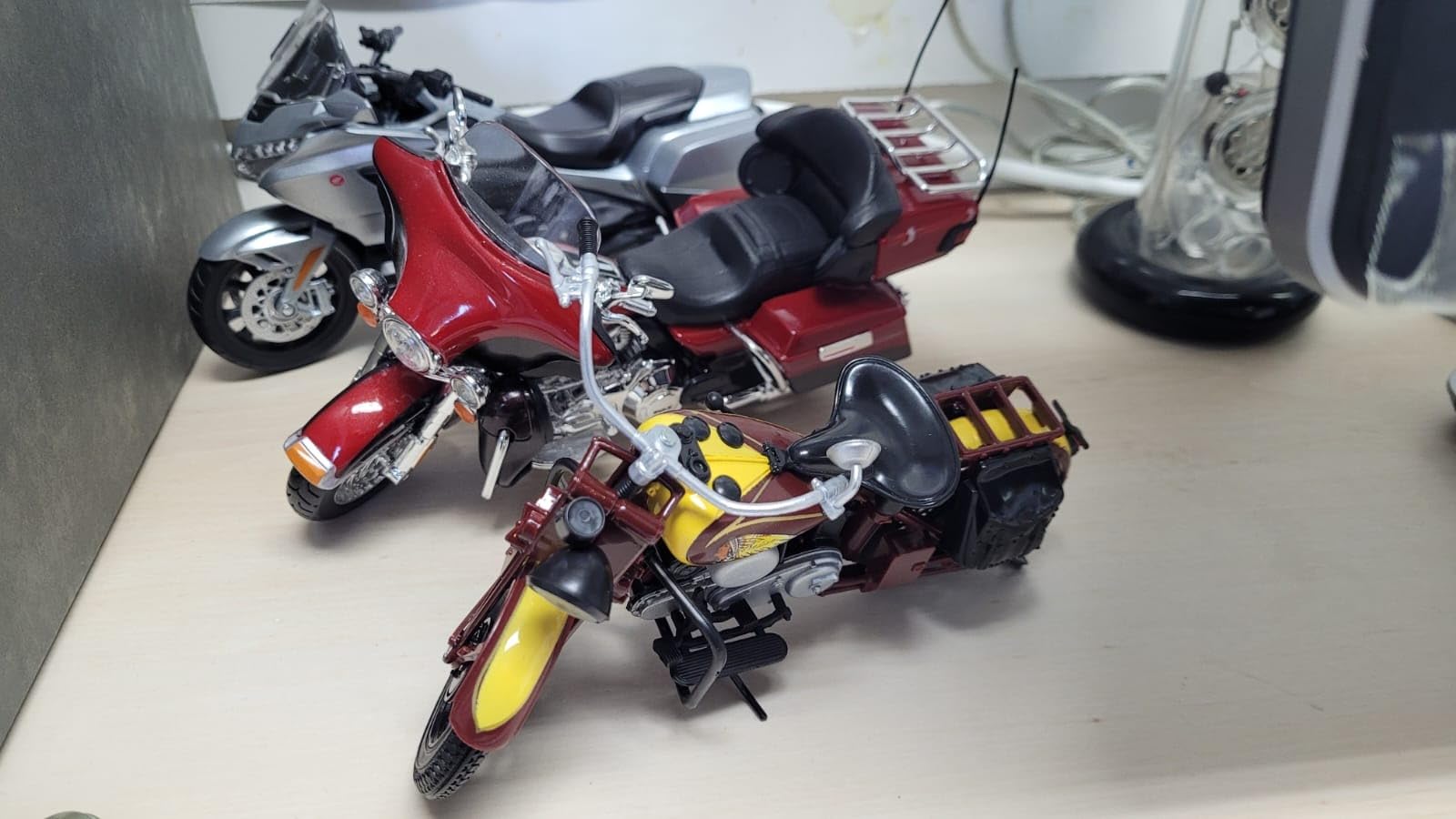 New-Ray Toys: Indian Sport Scout 1934 1:12 customer photo 1