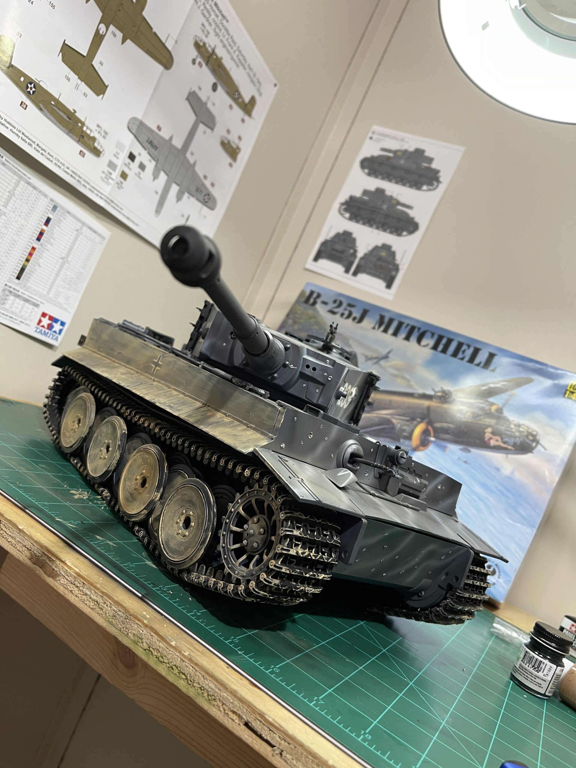 Hobby Boss Pz.Kpfw.VI Tiger I Military Land Vehicle Model Building Kit customer photo 2