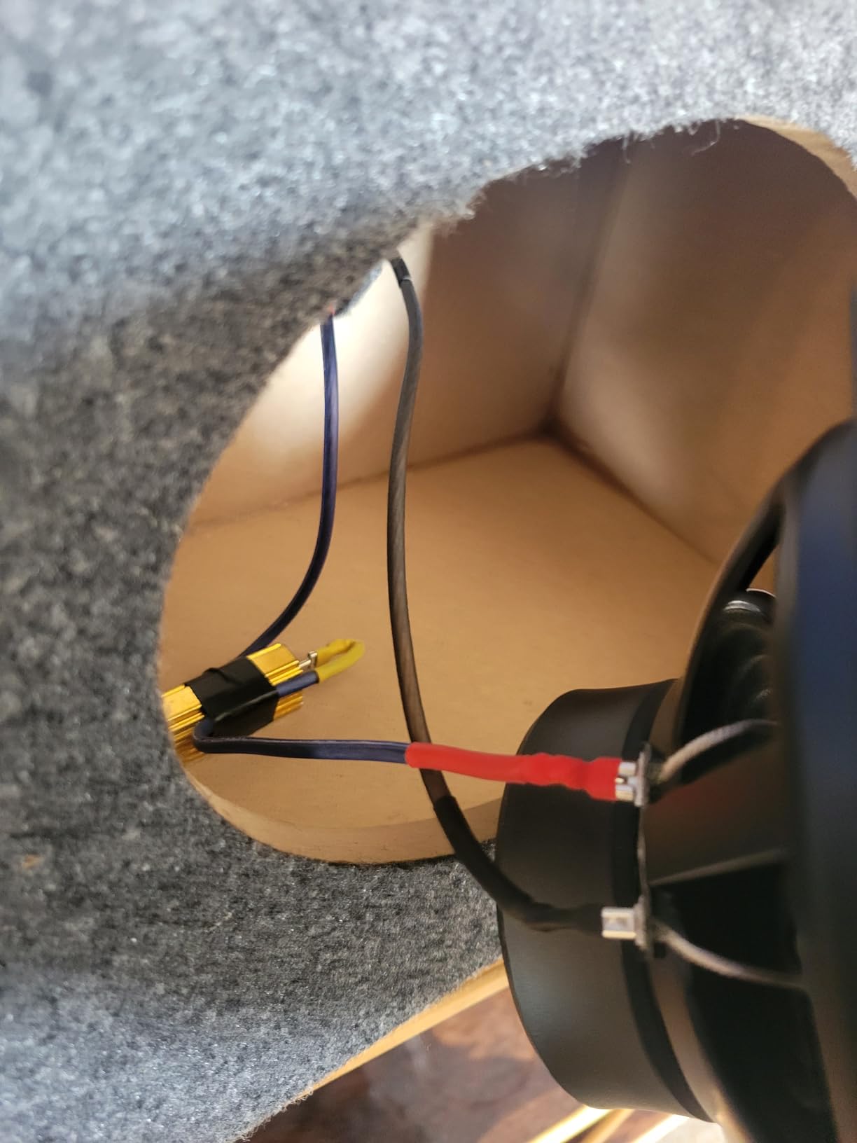 2-Pack 6x9 Inch Speaker Box Enclosures, Angled Style, Black - Car Stereo and Sound System Accessories customer photo 2