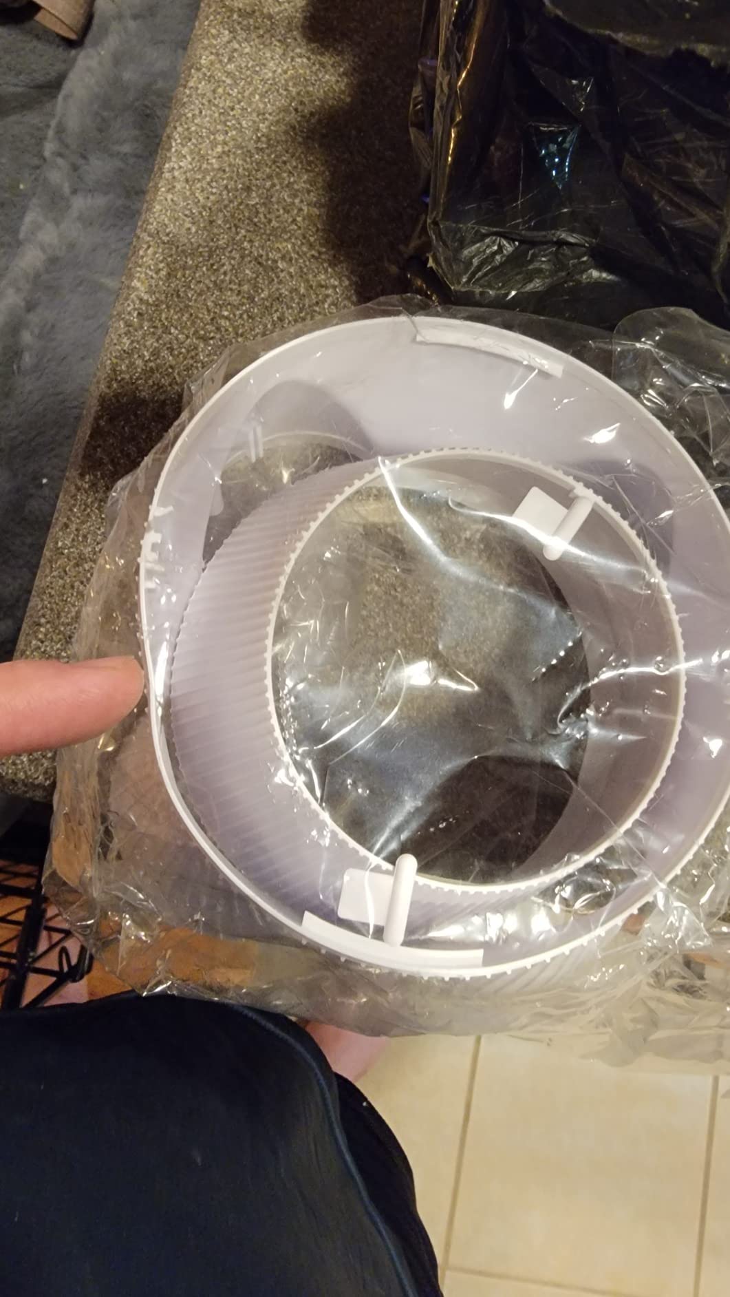 Dragon Models Apollo 11 Saturn V Spacecraft Building Kit, 1/72-Scale customer photo 1