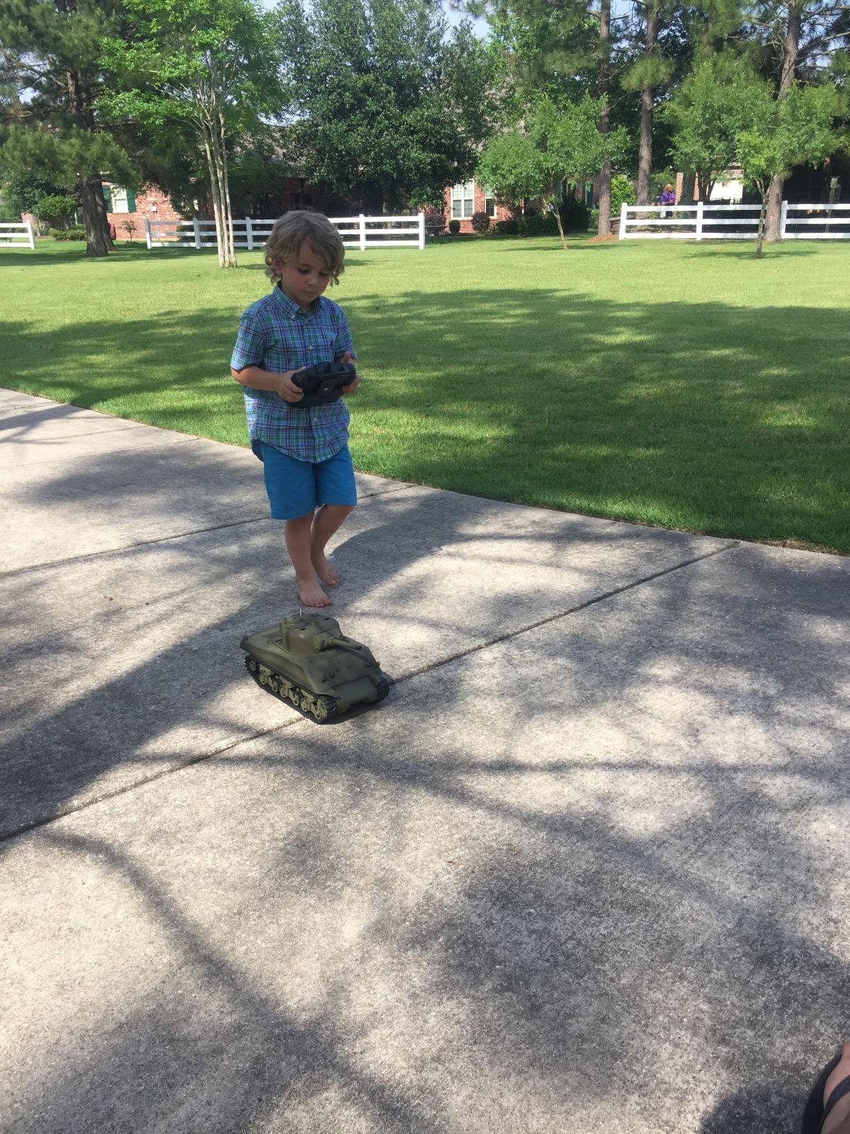 Heng Long 2.4Ghz TK6.0 1/16 Scale Radio Remote Control US M4A3 Sherman (105mm Howitzer) Tank Air Soft RC Battle Tank Smoke & Sound w/7.2v 2000Amh NiMh Battery Pack customer photo 2