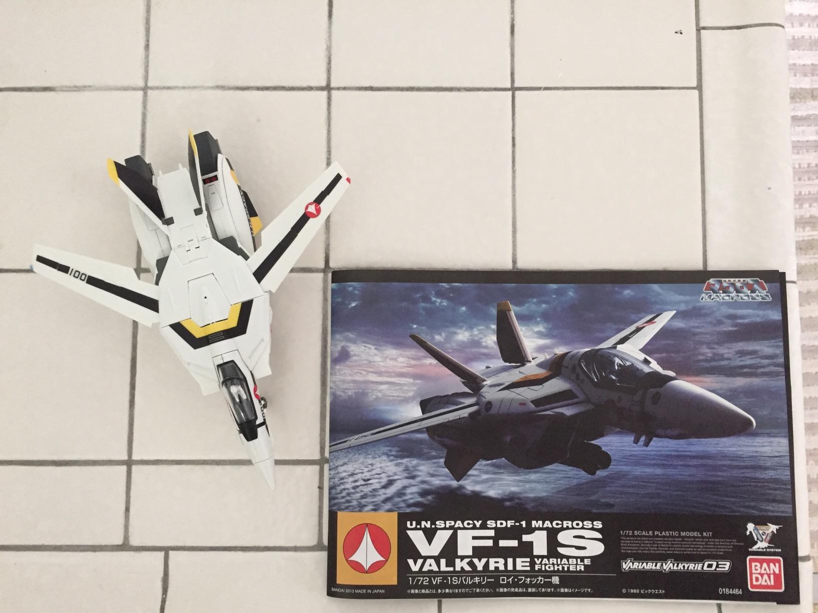 Bandai Macross 1/72 VF-1S Valkyrie Roy Focker Variable Fighter Model Kit customer photo 2
