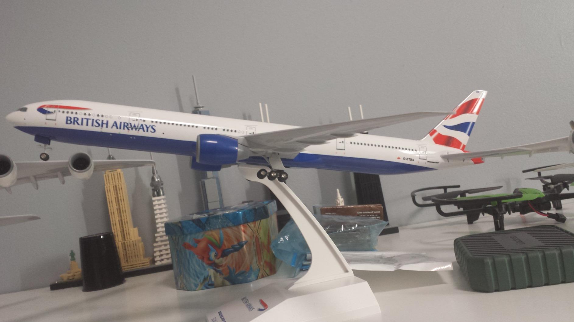 Daron Skymarks British Airways 777-300ER 1/200 with Gear Model Kit customer photo 1