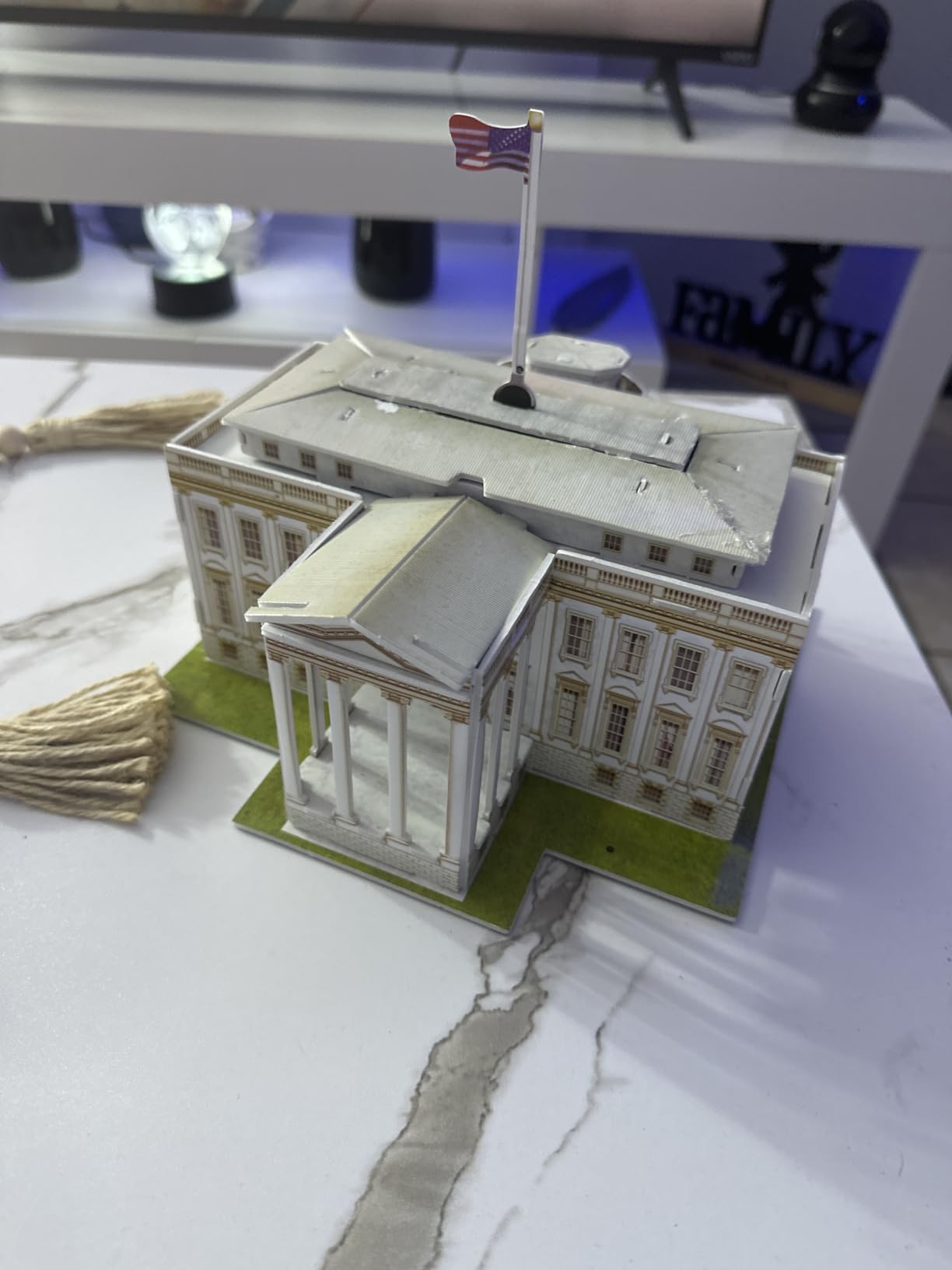 Liberty Imports The White House 3D Puzzle - Architectural Puzzles for Adults and Kids - Building Model DIY Kit, 35 Pieces customer photo 2