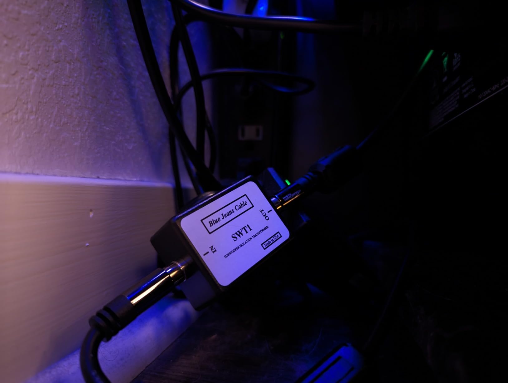 Blue Jeans Cable Audio Isolation Transformer/Ground Loop Hum Eliminator for Subwoofer or Full-Range Audio customer photo 2