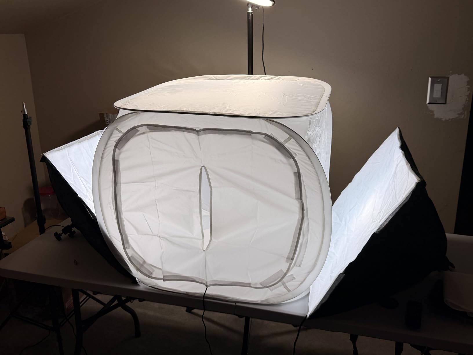 24x24 inch/60x60 cm Photo Studio Shooting Tent Light Cube Diffusion Soft Box Kit with 4 Colors Backdrops (Red Dark Blue Black White) for Photography customer photo 1