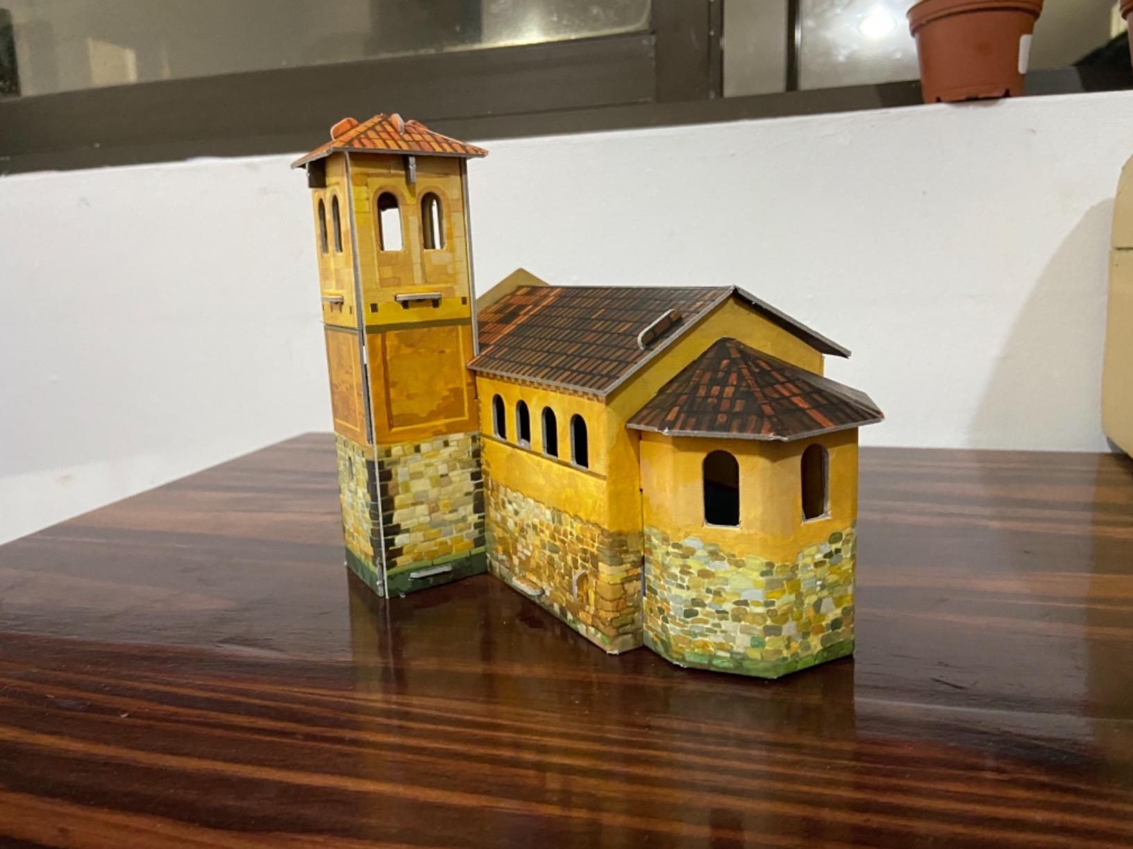 Clever Paper Chapel with Figures customer photo 1