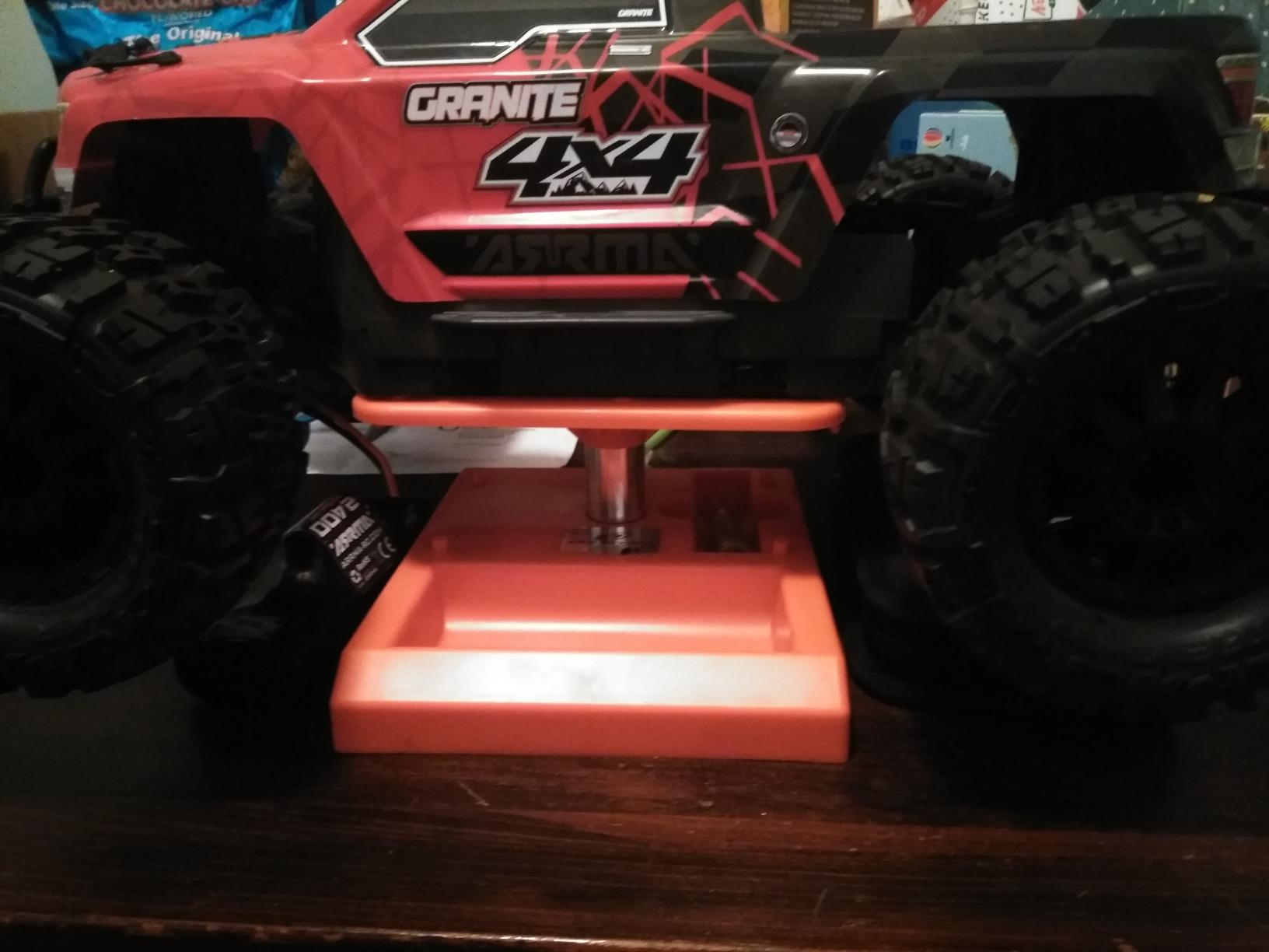 Duratrax Pit Tech Deluxe Car Stand Black DTXC2369 customer photo 2