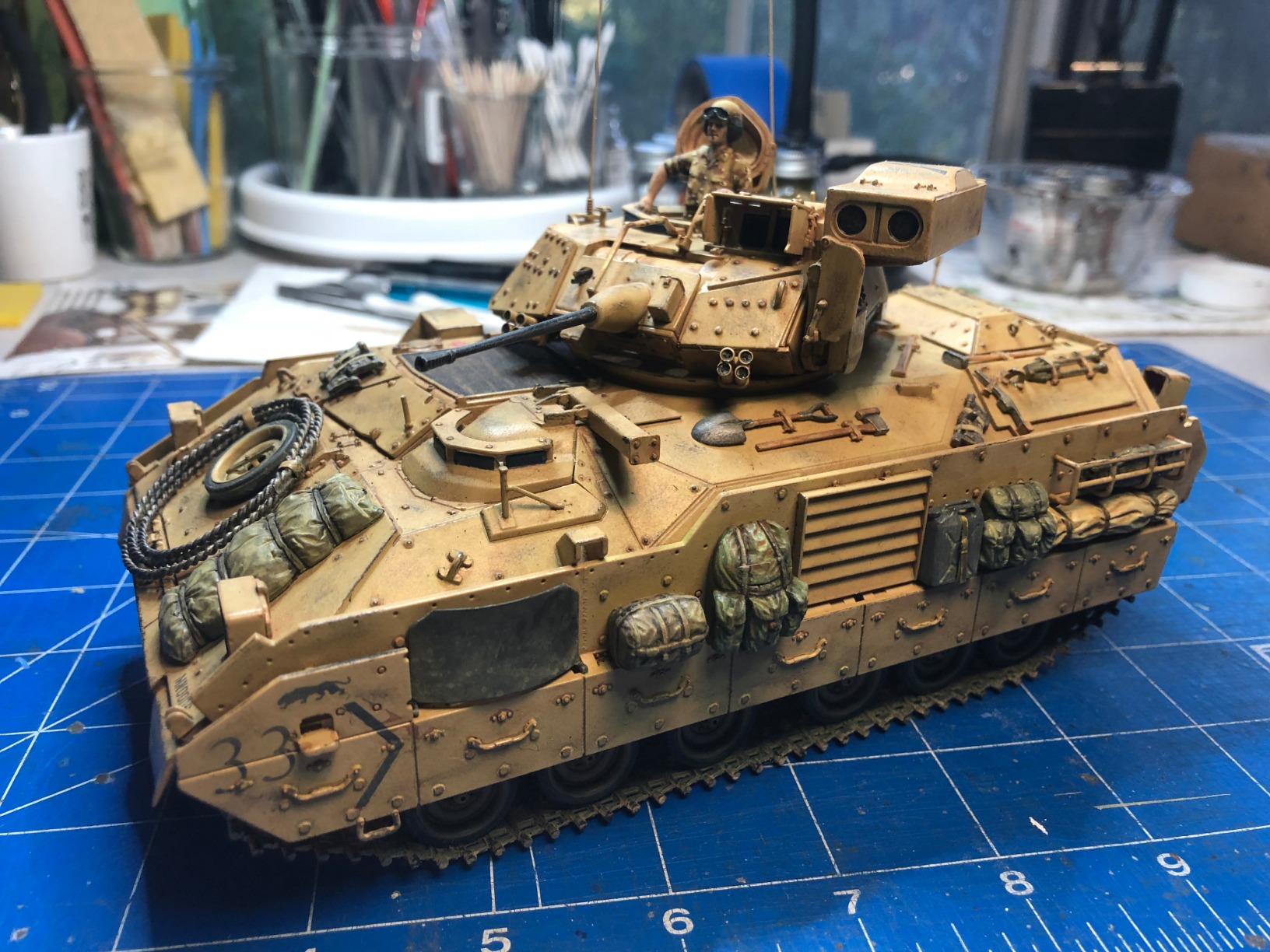 Academy 1/35 M2A2 Bradley Iraq 2003 Tank Plastic Model Kit customer photo 1