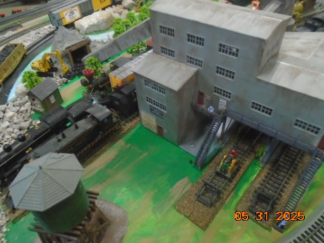 Walthers Cornerstone Diamond Coal Corporation 933-4046 HO Scale Model Railroad - Structure Kit customer photo 1