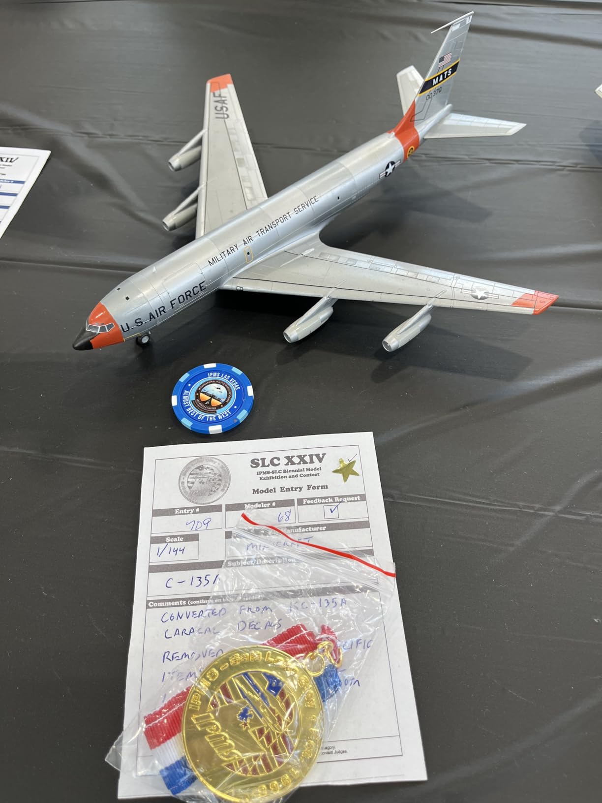 Minicraft Model Kits Boeing Stratotanker Model Kit (1/144 Scale) customer photo 2