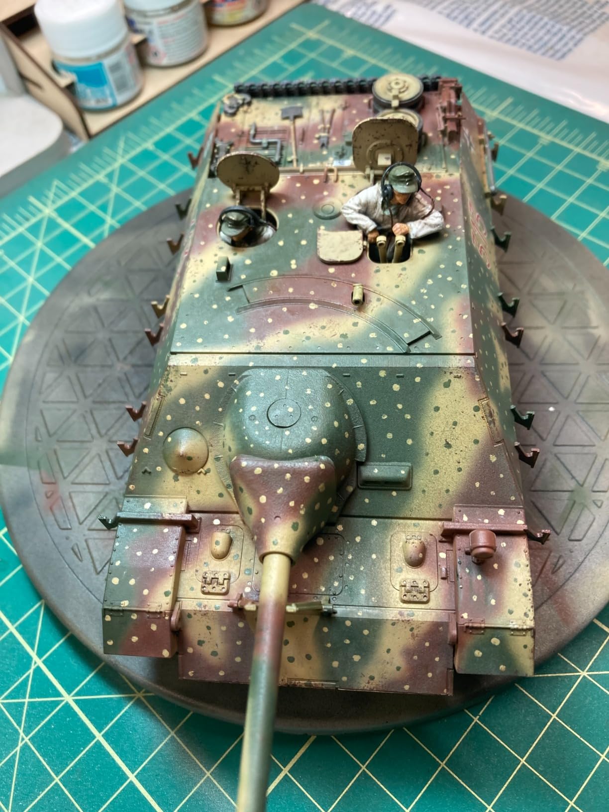 Tamiya America, Inc 35340, 1/35 German Jagdpanzer IV/70, Lang customer photo 1