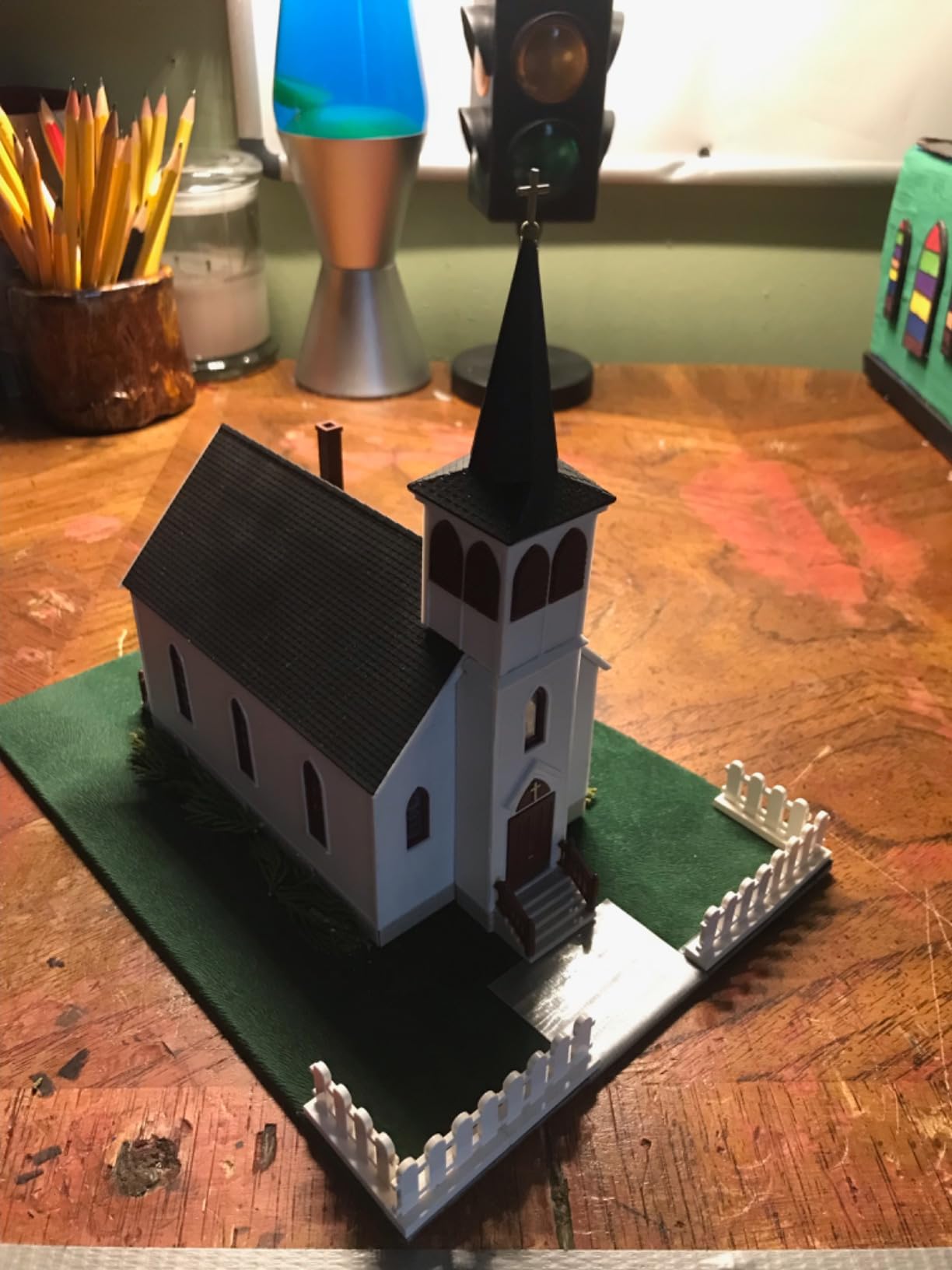 Walthers Cornerstone Cottage Grove Church 933-3655 HO Scale Model Railroad - Structure Kit customer photo 1