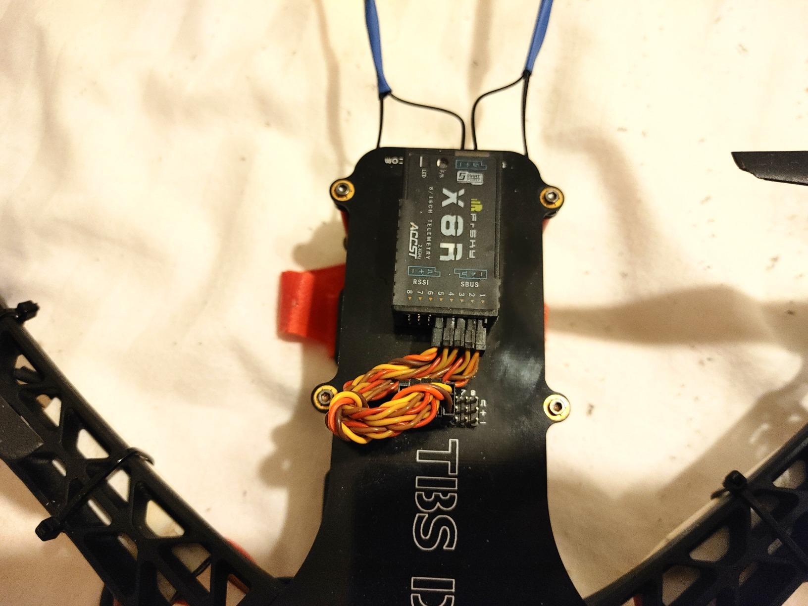 FrSky X8R 16CH 2.4GHz ACCST Receiver SmartPort Telemetry SBUS Port D8/D16 Mode Compatible Dual Antenna Full Range Firmware Upgradable Taranis X9D/DJT/DHT Support customer photo 1