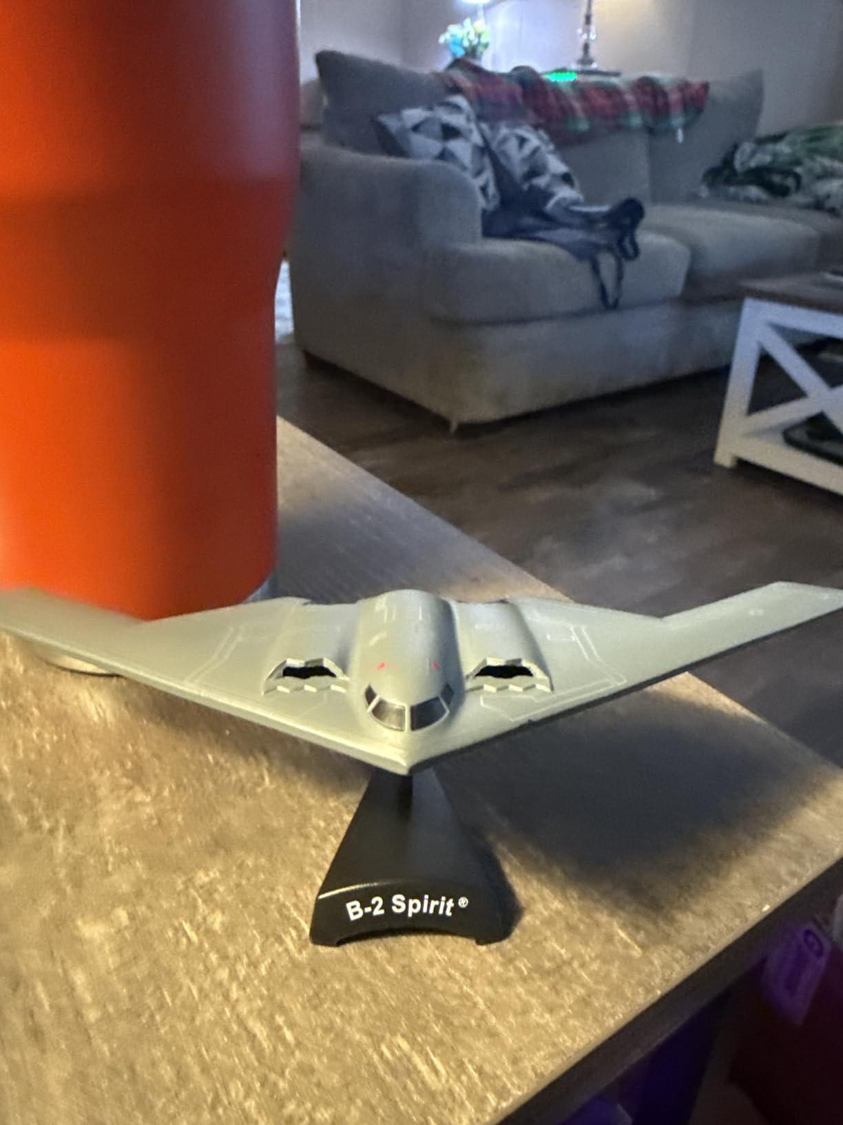 Daron Worldwide Trading B-29 Superfortress Enola Gay Vehicle (1:200 Scale) customer photo 2