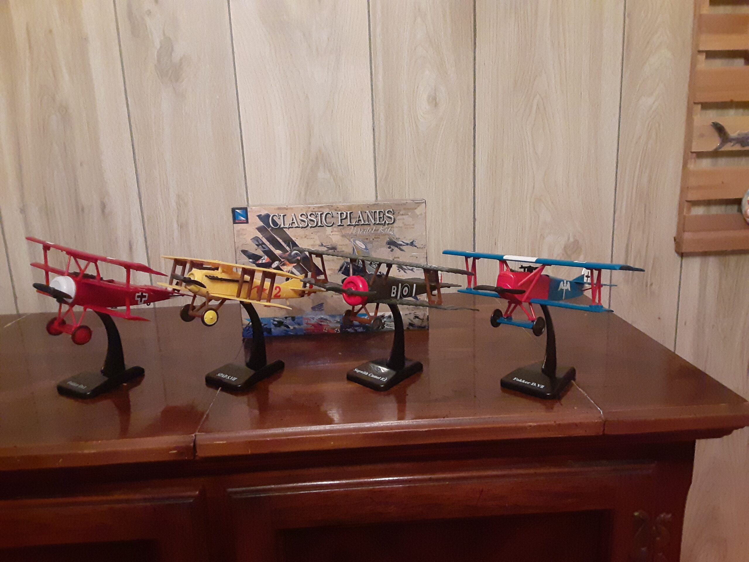 Sopwith Camel F.1 1/48 Scale WWI Fighter Biplane Model by NewRay customer photo 1