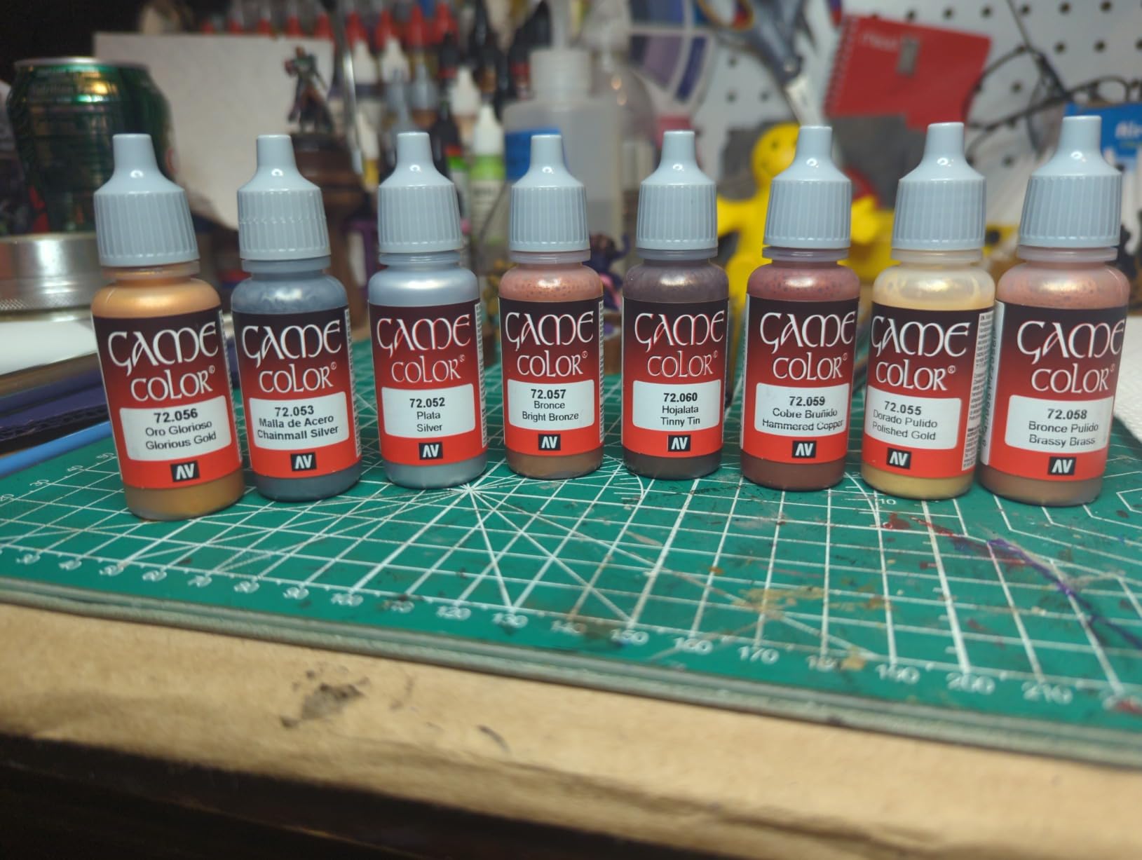 Vallejo - Game Color Range Metallic Colors | Smooth Metallic Coverage | Miniature Model Paints | Acrylic Paint Set Colors for Fantasy and Wargames Figures | 8 Bottles x 18 ml (0.6 oz.fl) customer photo 4