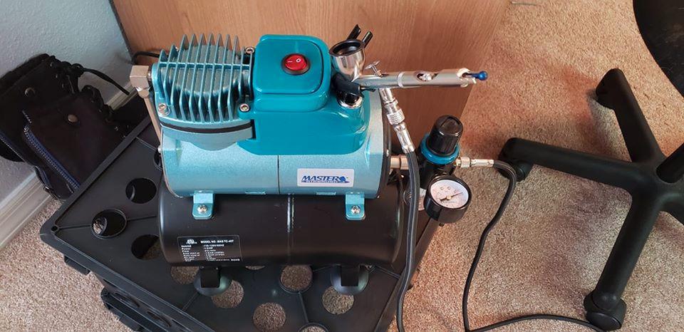 Master Airbrush Model TC-40T Air Brush Compressor Kit - Cool Runner Professional Single-Piston Airbrush Compressor with 3-Liter Air Tank, Regulator, Gauge, Water Trap Filter, 2 Holders & Air Hose customer photo 2
