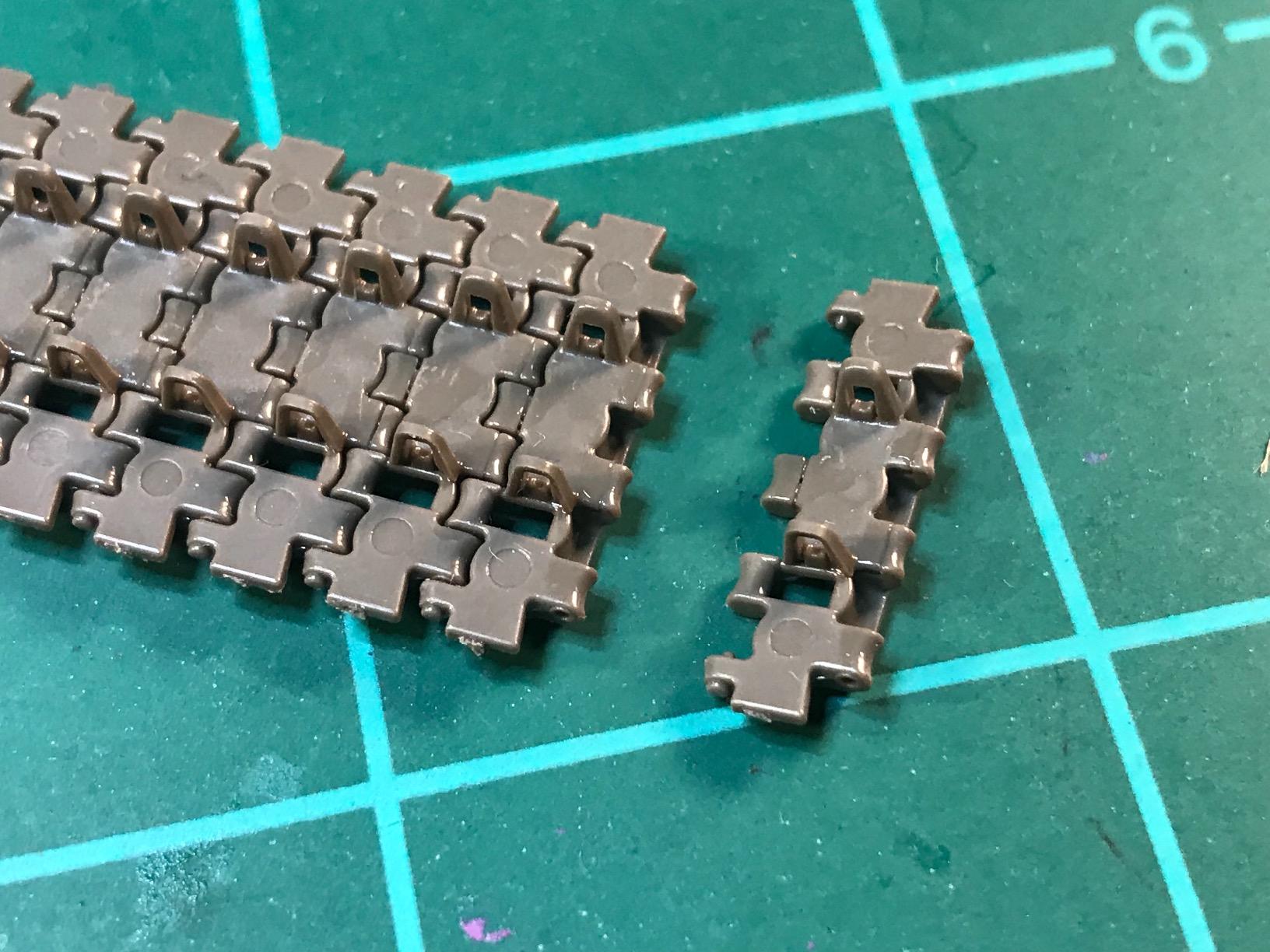 Tamiya Models German Panther Ausf.D Separate Track Link Set (1/35 Scale) customer photo 2