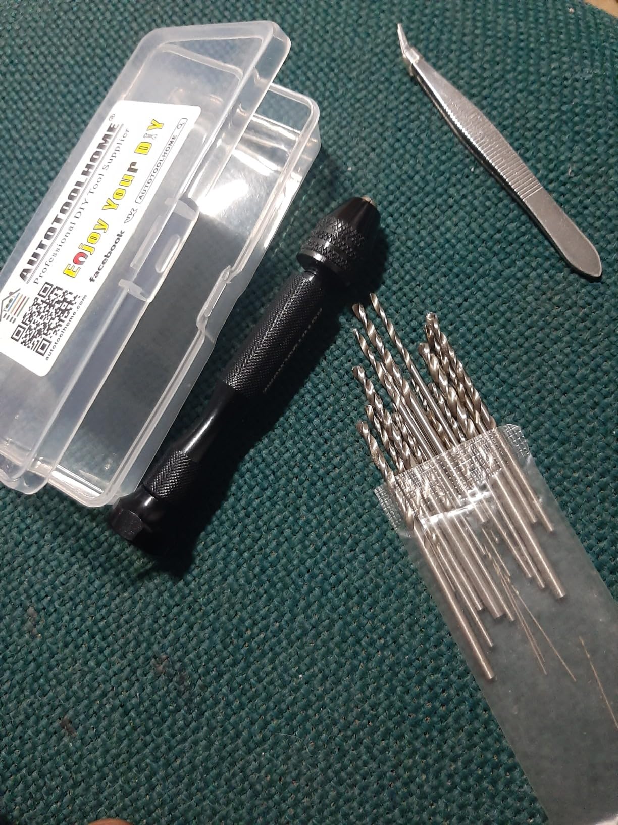 Precision Pin Vise Hand Drill with 25pcs Micro Twist Drill Bits Set (0.5-3.0mm) Mini Hand Drill Rotary Tool for PCB, Metal, Wood, Jewelry, Plastic, Resin Manual Making DIY Assembling Drilling customer photo 1