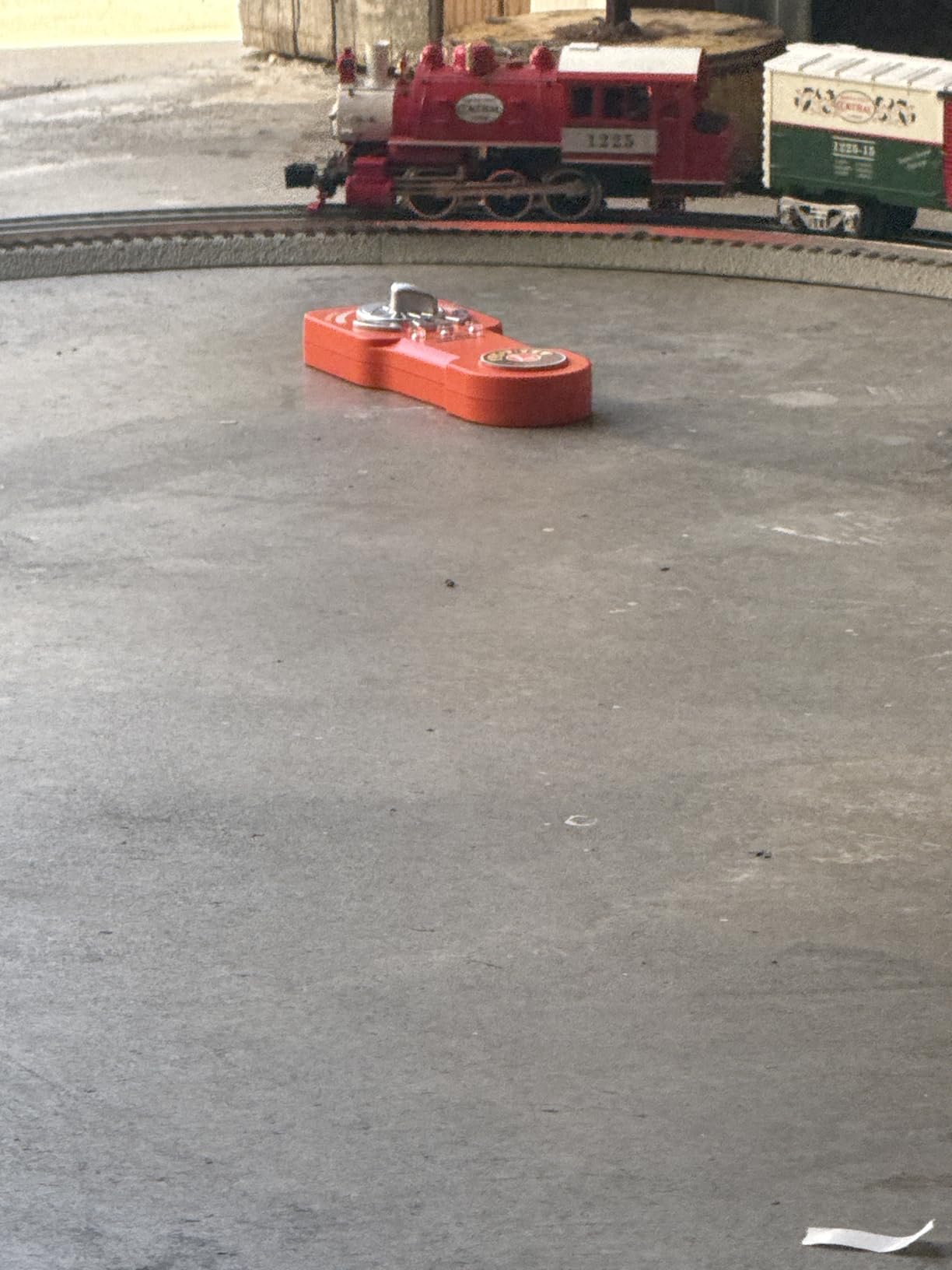 Lionel Universal LC/LC Plus Remote Controller (Packaging may vary) Small customer photo 1