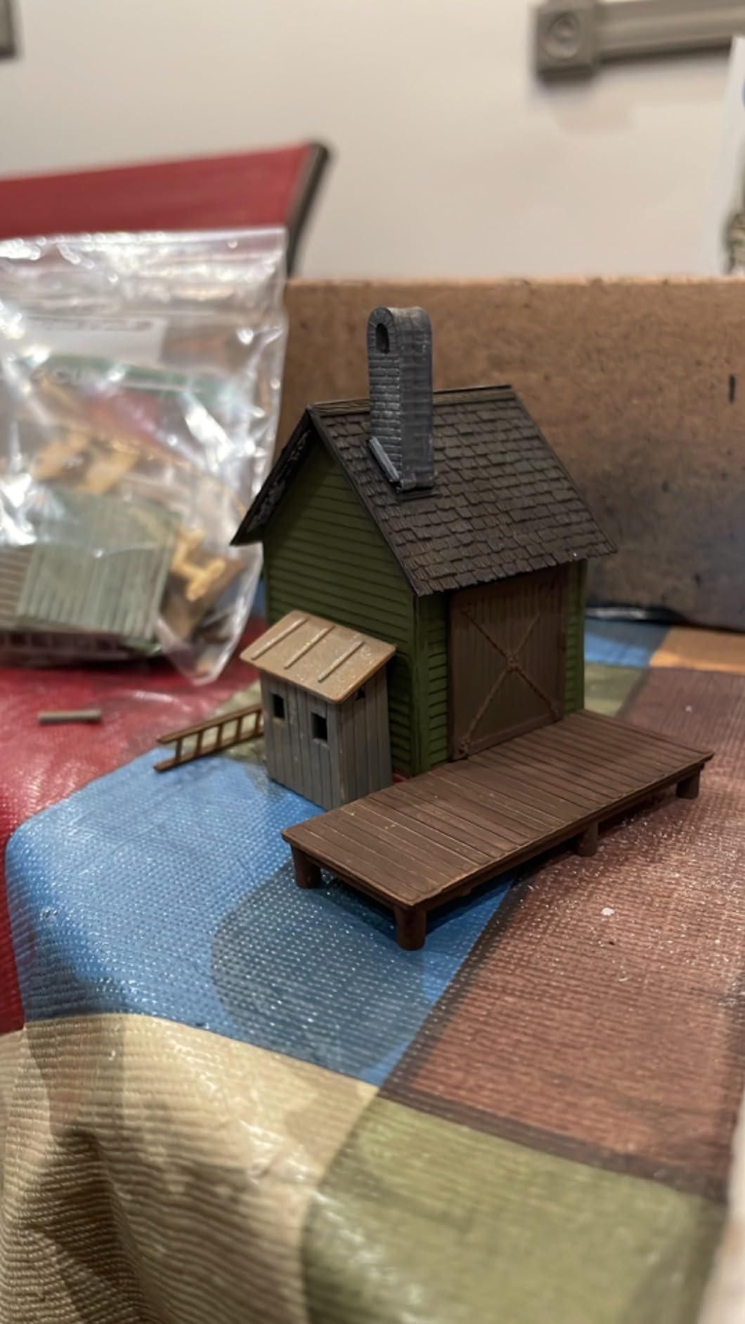 Walthers Trainline Rooming House 931-914 HO Scale Model Railroad - Structure Kit customer photo 2