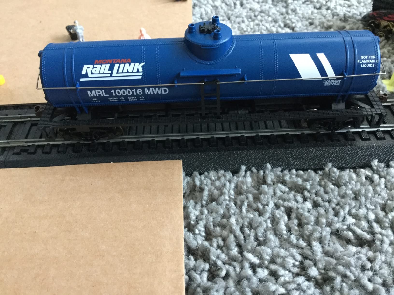 Walthers Trainline Tank Car-Ready to Run-Montana Rail Link (Blue, White) 931-1446 HO Scale Model Railroad - Freight Model customer photo 2