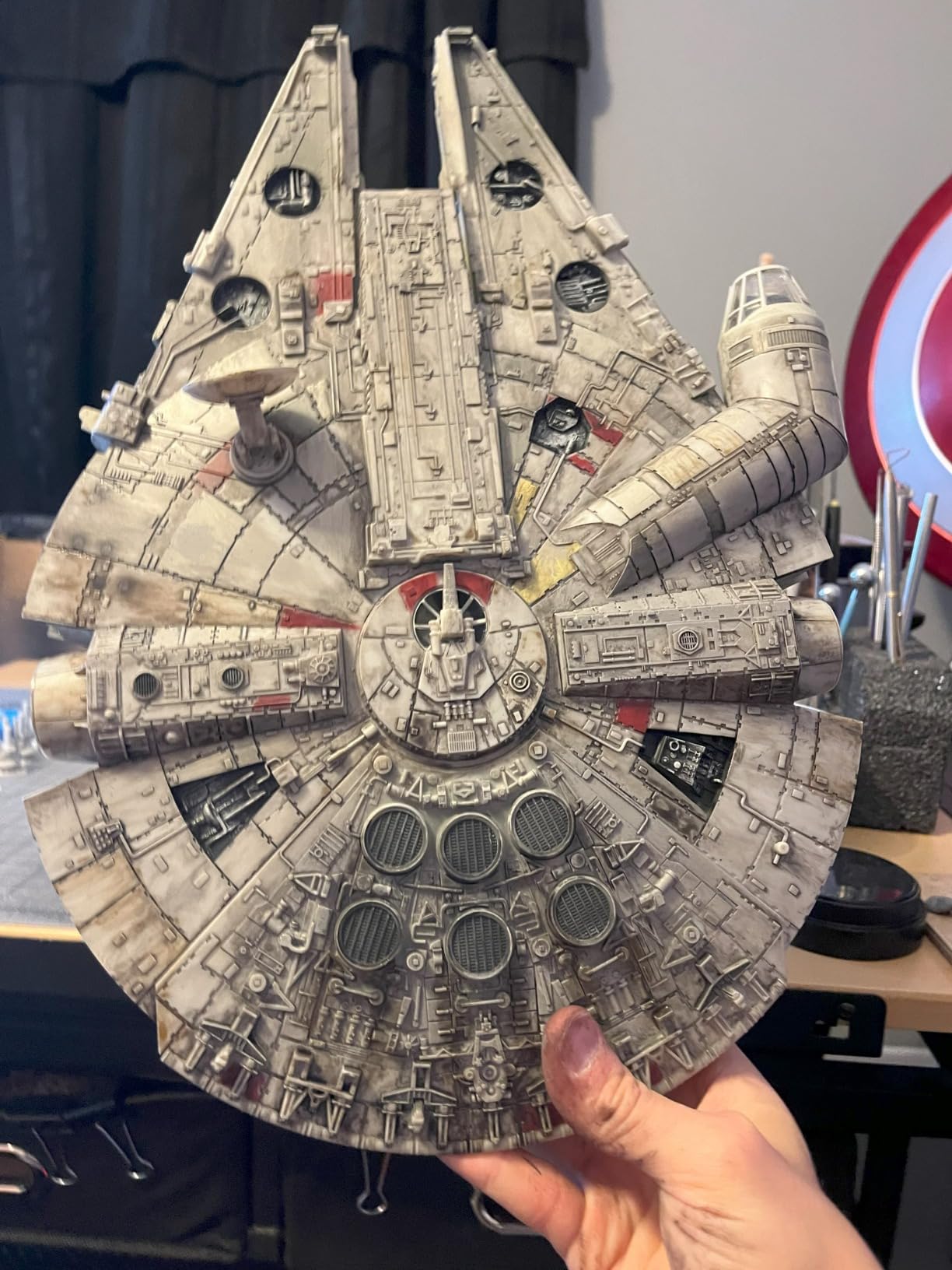 Revell SnapTite MAX Star Wars Episode VII Millennium Falcon Model Kit customer photo 2