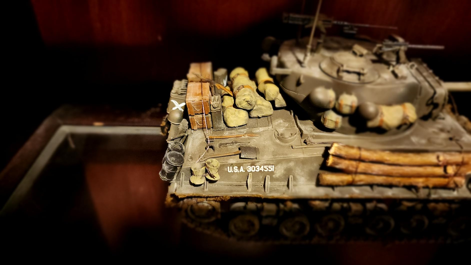 Italeri 6529S - 1:35 M4A3E8 Sherman Fury customer photo 2
