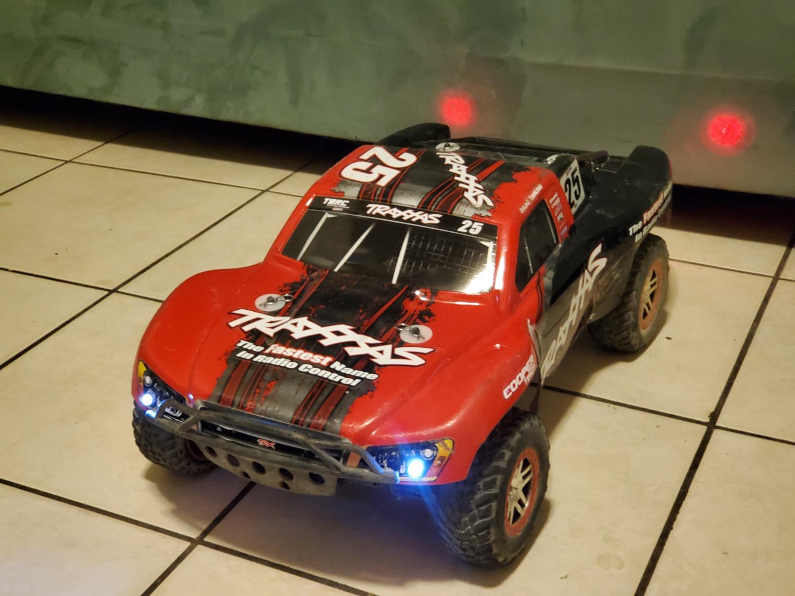 Apex RC Products 4 LED Headlight/Taillight Kit w/Bezels - Universal for 1/10 Scale RC Models 9012 customer photo 2
