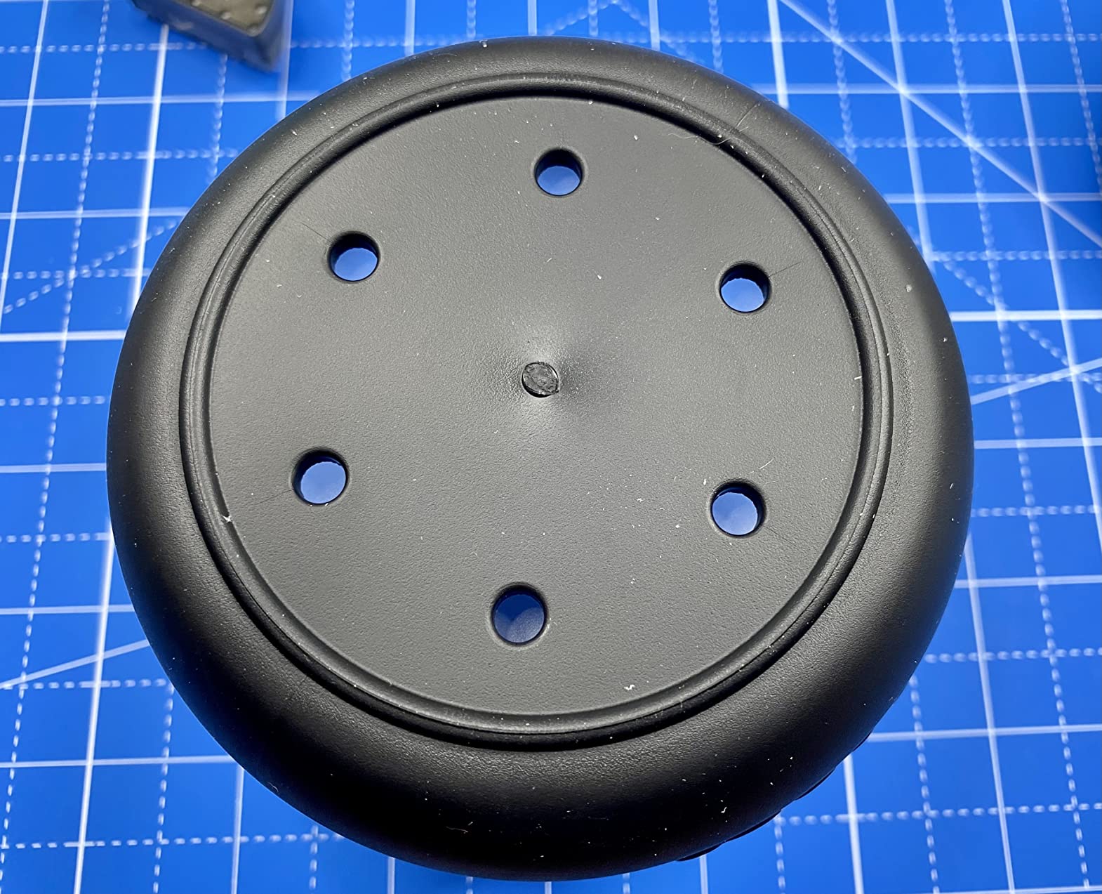 Iwata-Medea Universal Spray Out Pot customer photo 1