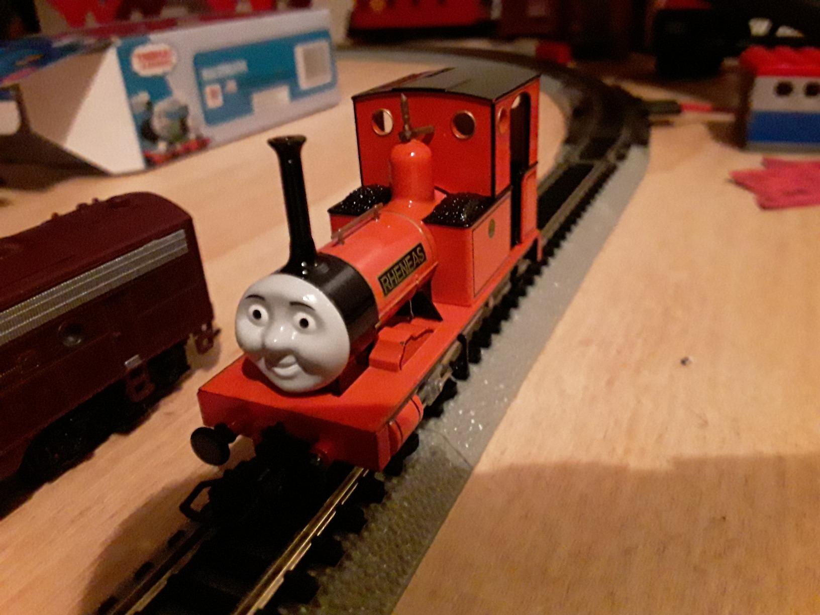 Bachmann Thomas Steam Locomotive, Prototypical Orange customer photo 2