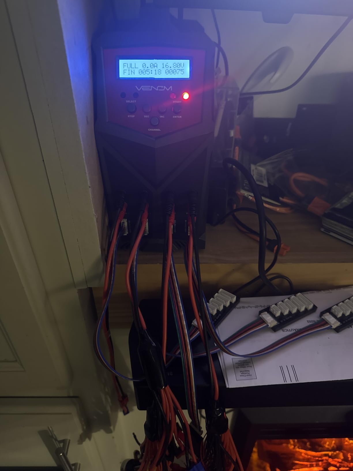 Venom Power - Pro Quad LiPo Battery Fast Charger with LCD Screen - 4 Ports at 100W Each - AC DC 7A Fast NiMH LiHV LiPo Balance Charger Discharger 1S to 6S, Drone, RC Car Battery Charger customer photo 1