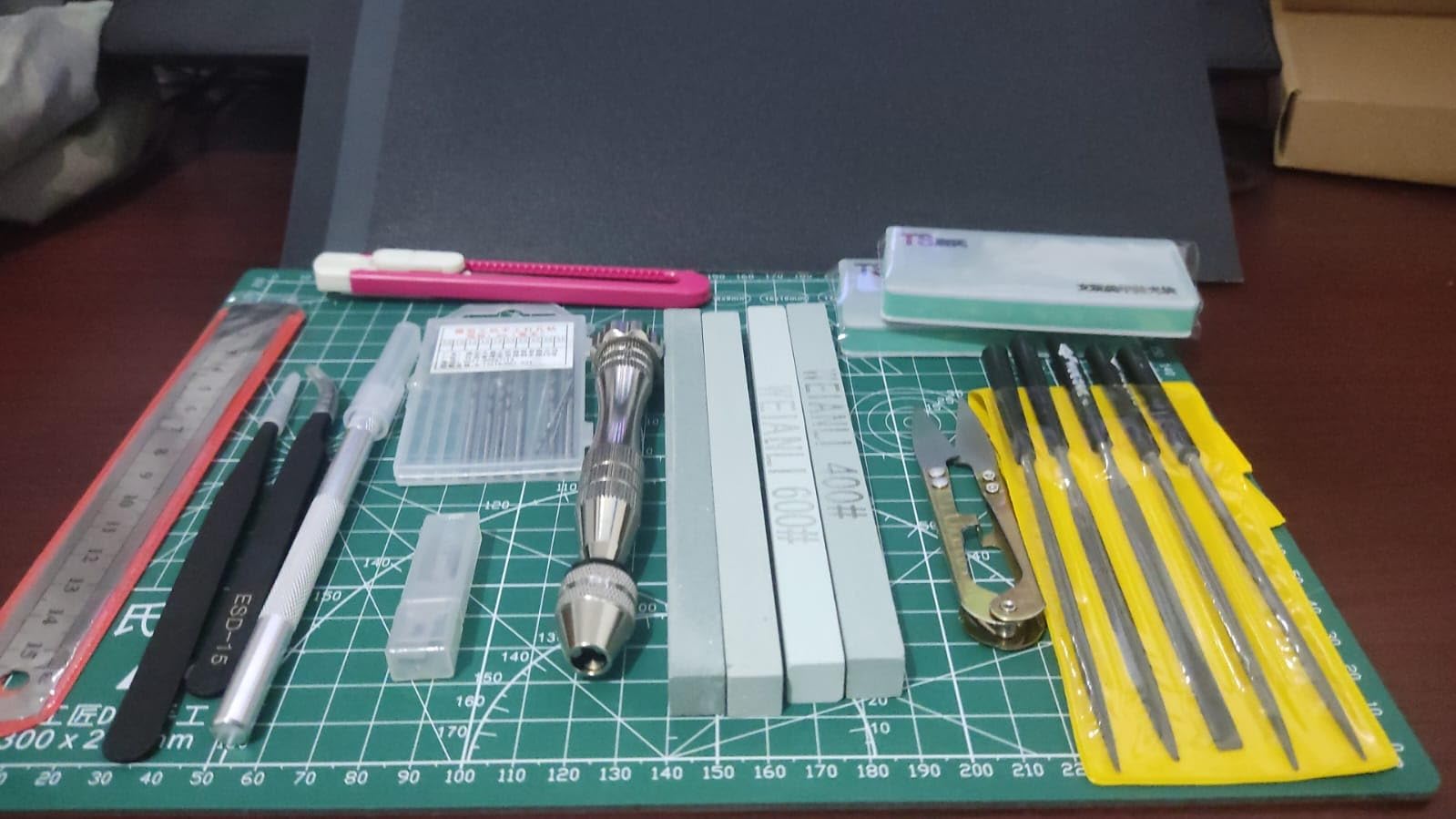 Professional 25 PCS Model Tools Kit Modeler Basic Tools Craft Set Hobby Building Tools Kit for Gundam Car Model Building Repairing and Fixing customer photo 1