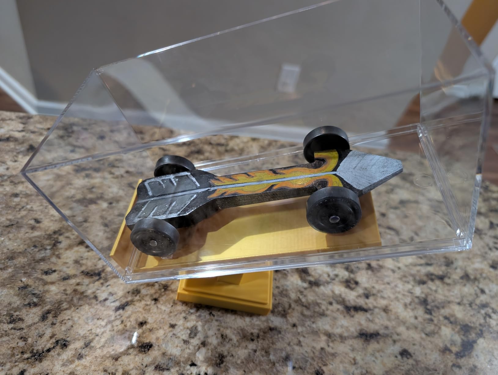 Pioneer Plastics 083C Clear Plastic Display Case for 1:32 Scale Cars, 8